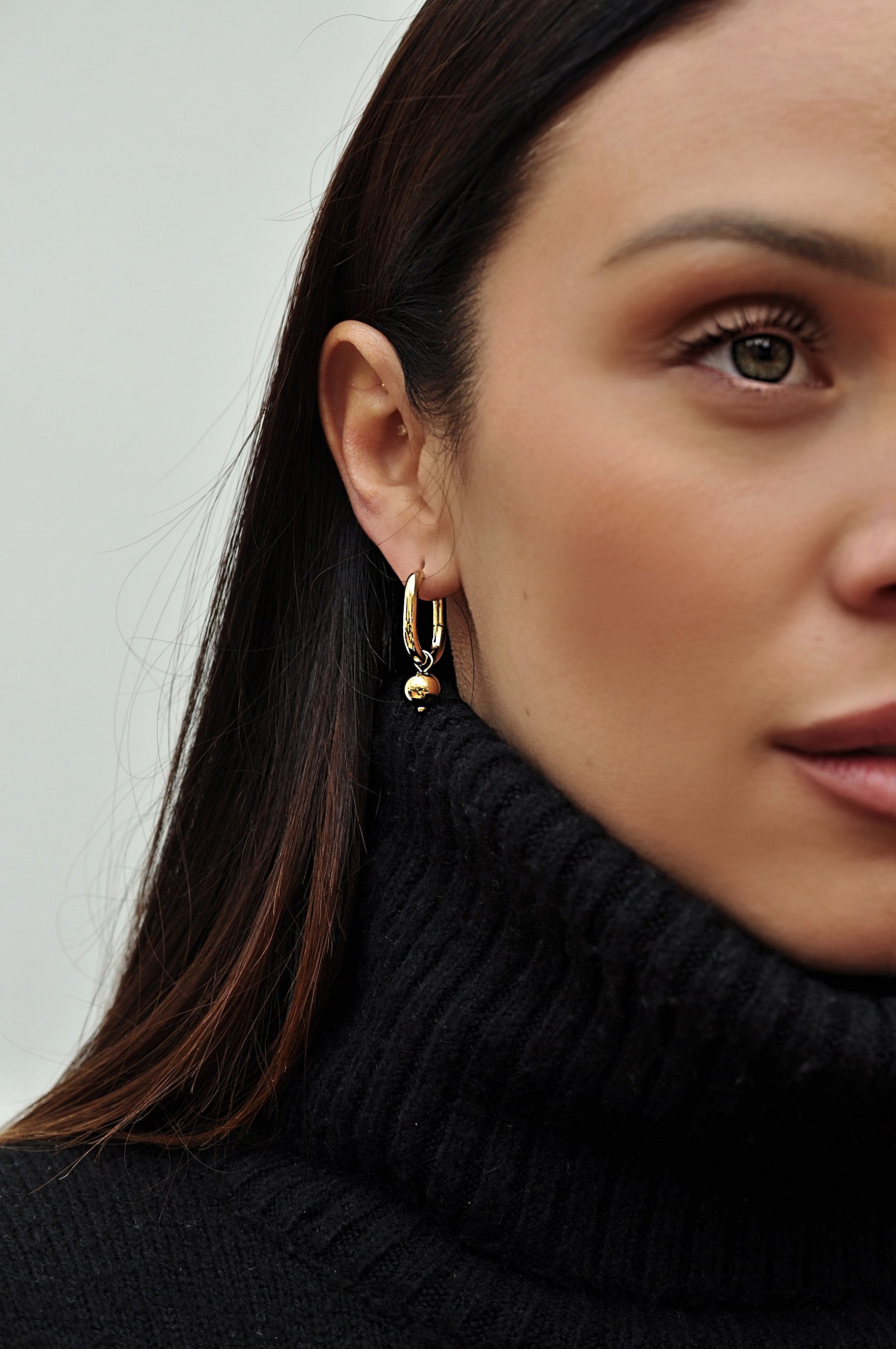 SNOW PEARL ovalni obroči / SNOW PEARL ovalni obroči