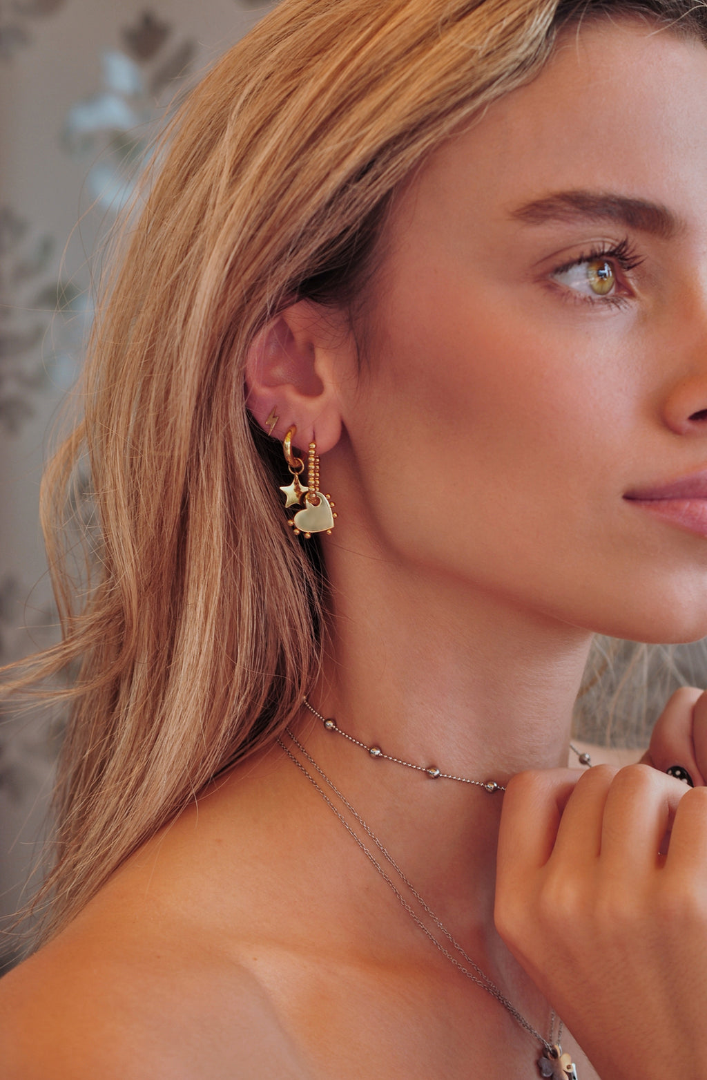 FUNKY LOVERS drop oval hoops