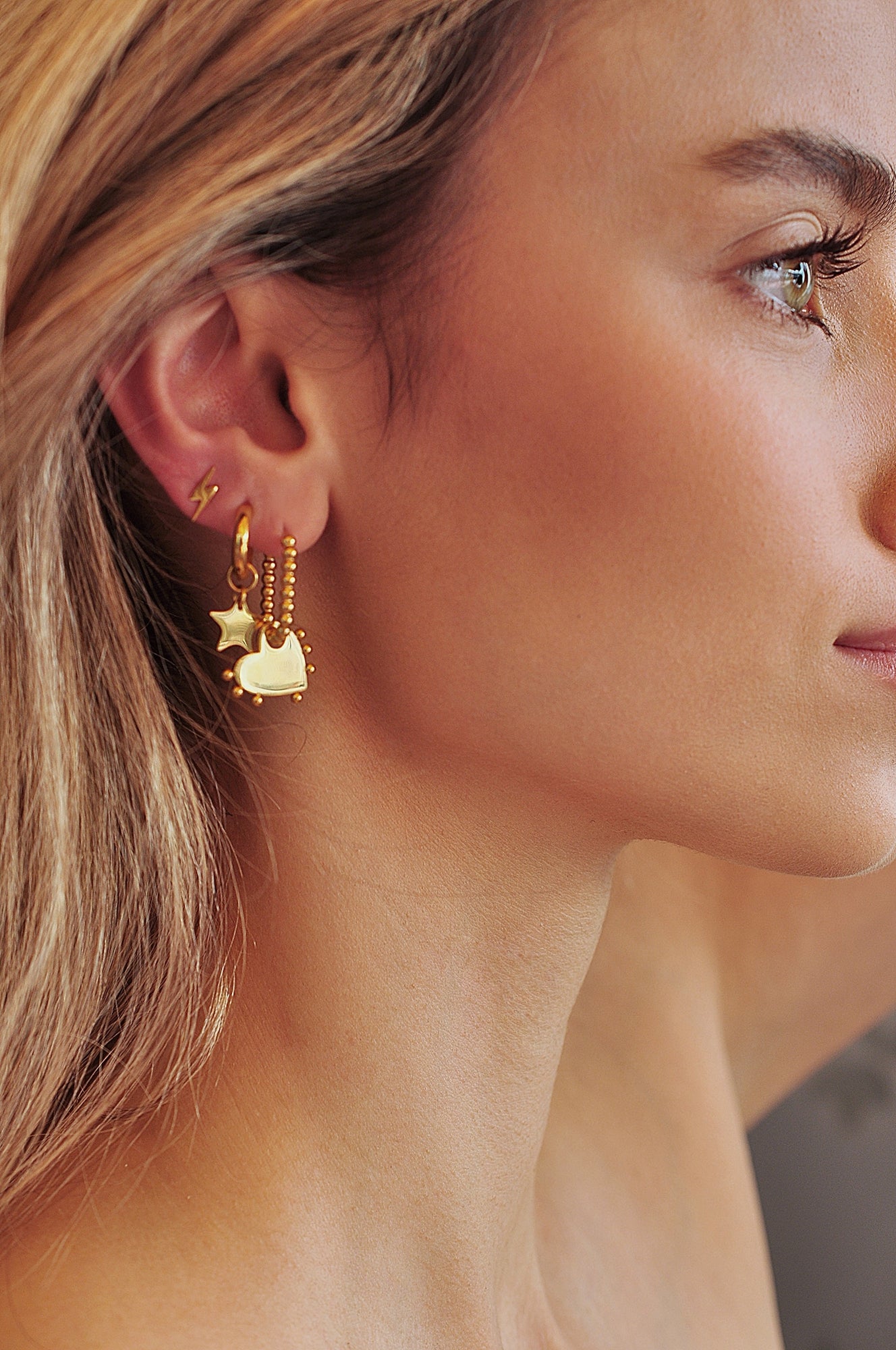 FUNKY LOVERS drop oval hoops