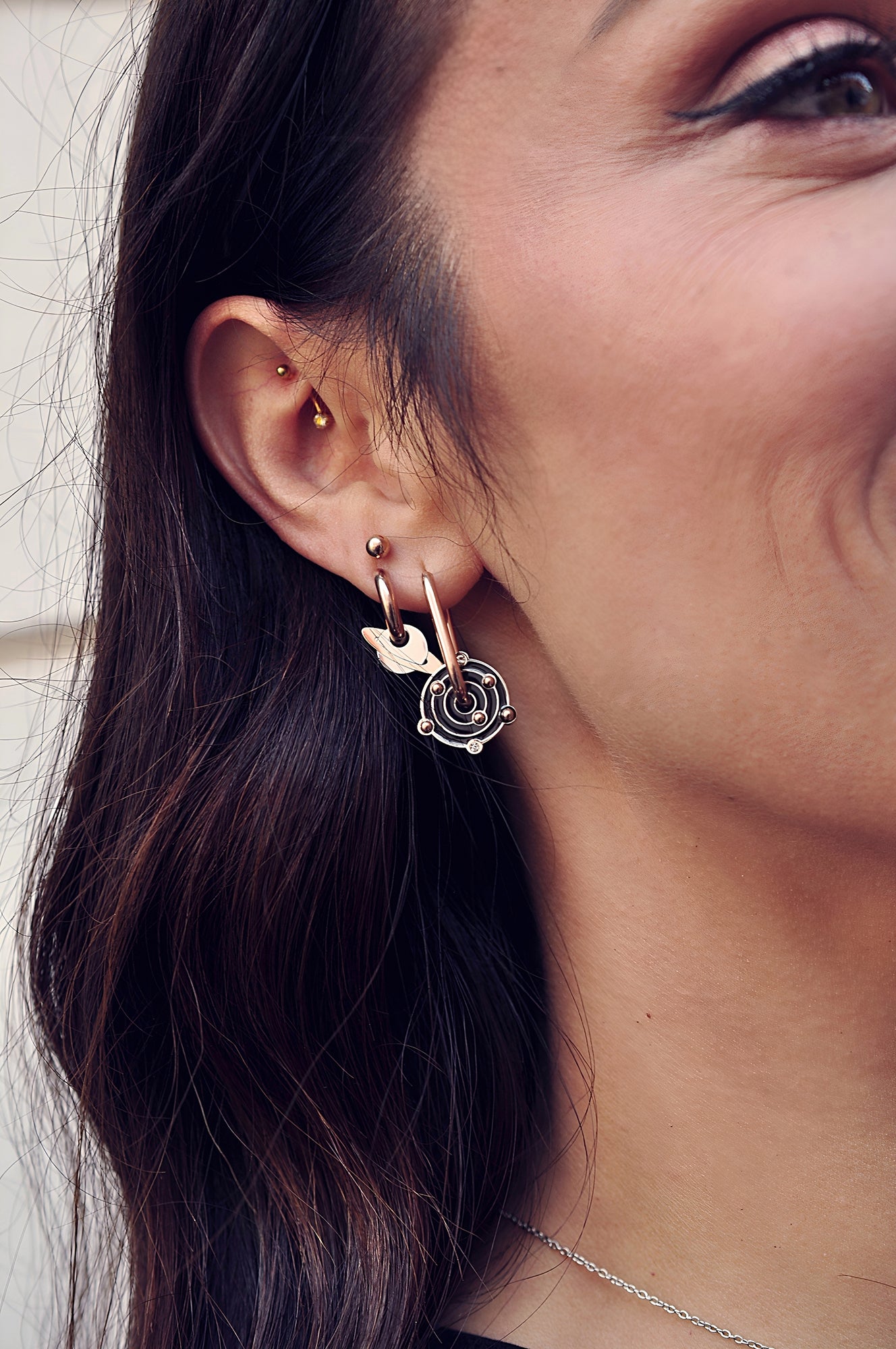 OUT OF SPACE oval hoops / OUT OF SPACE ovalni ringovi