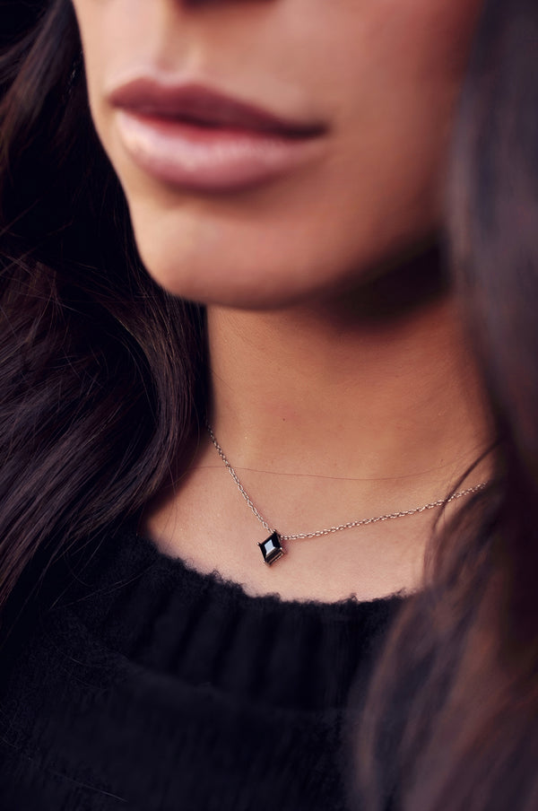 BLACK ROCK single necklace / BLACK ROCK jednostruka ogrlica