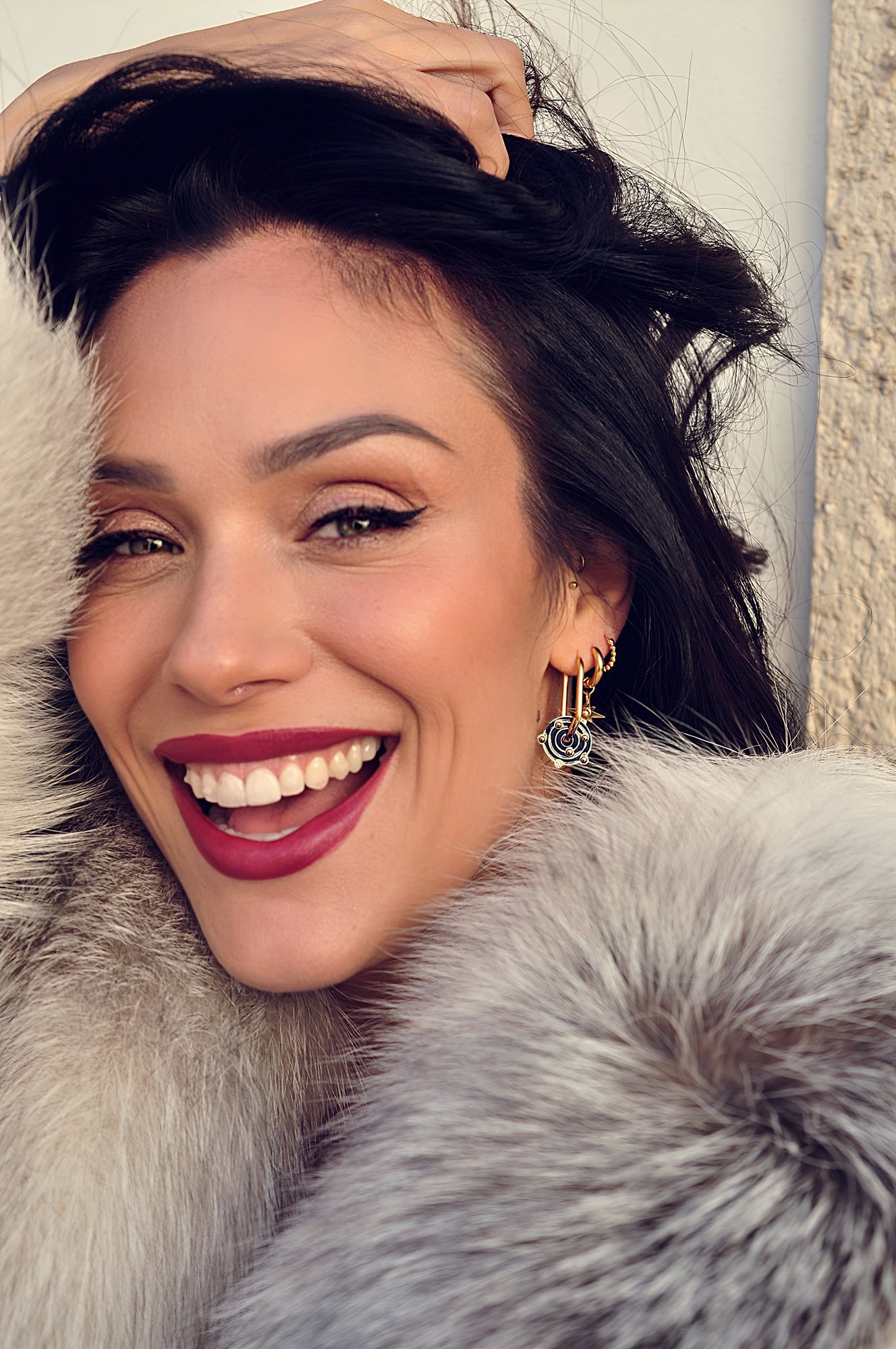 OUT OF SPACE oval hoops / OUT OF SPACE ovalni ringovi