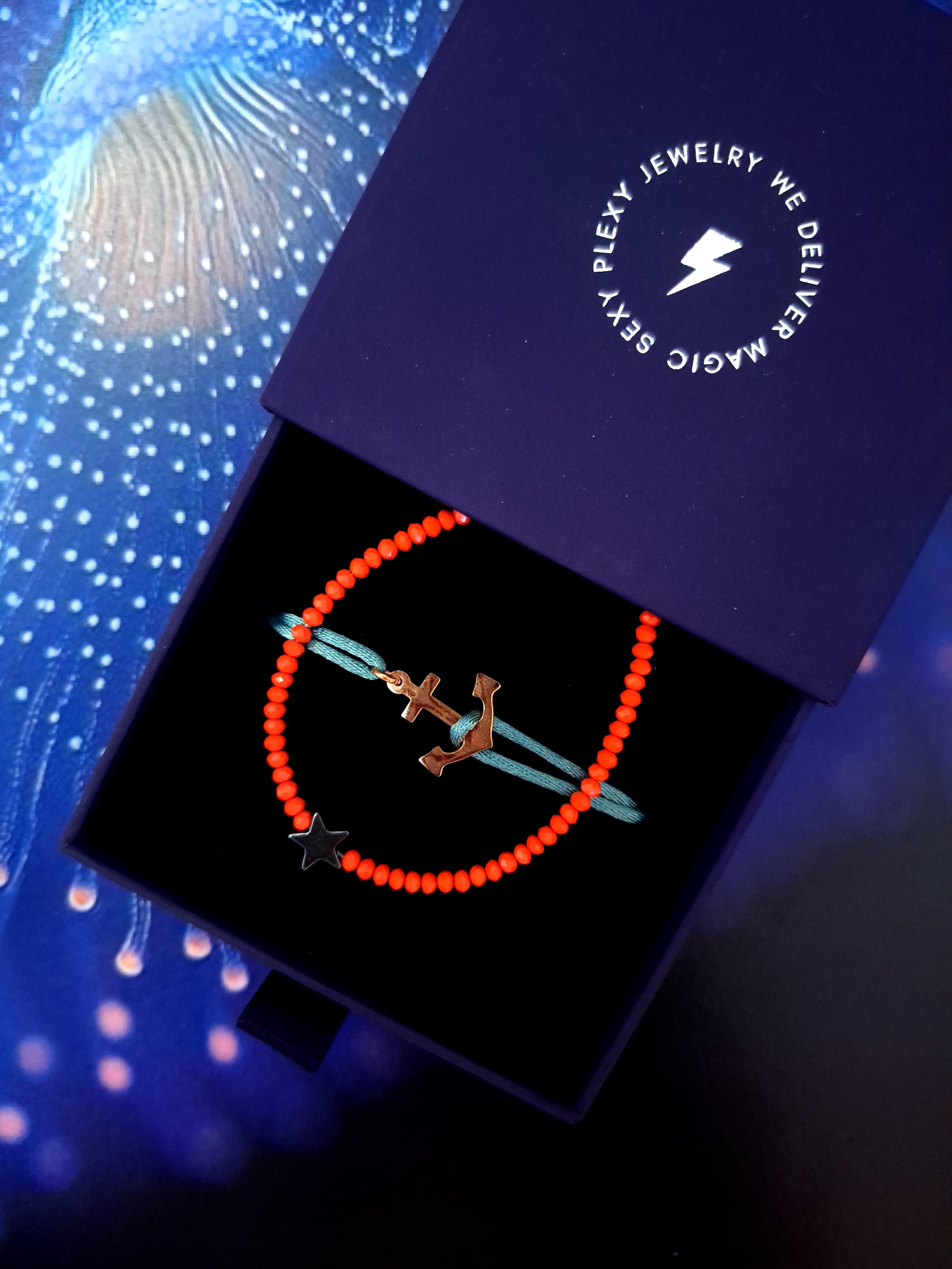 GIFT BOX anchor