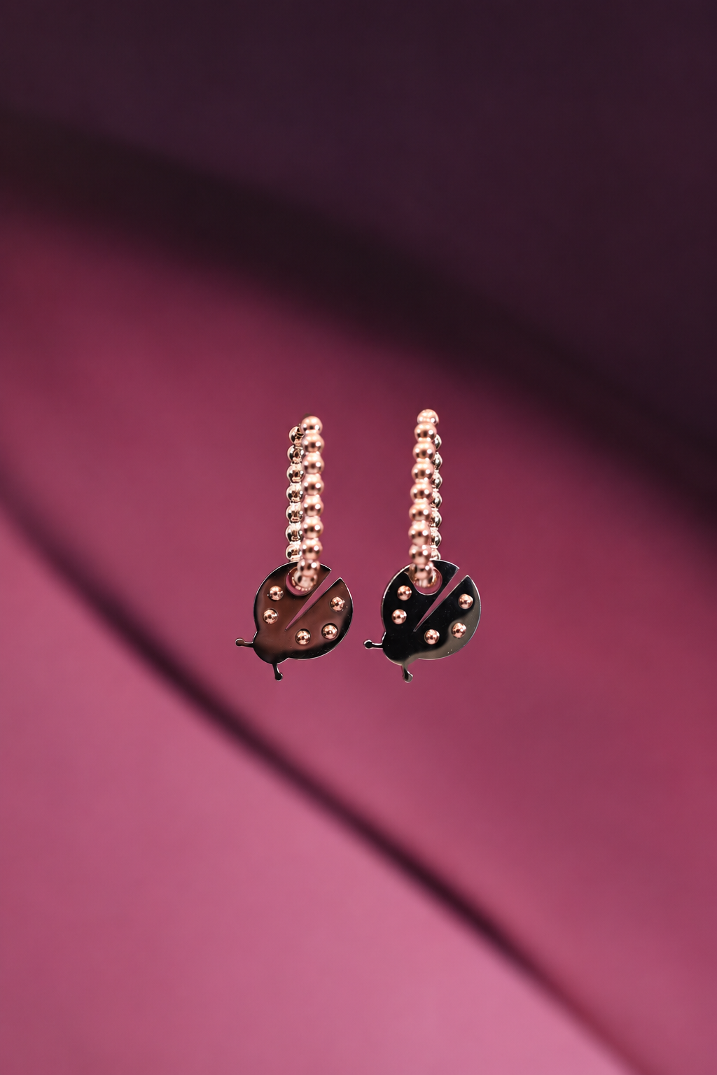 LADYBUG dot oval hoops / LADYBUG dot ovalni ringovi