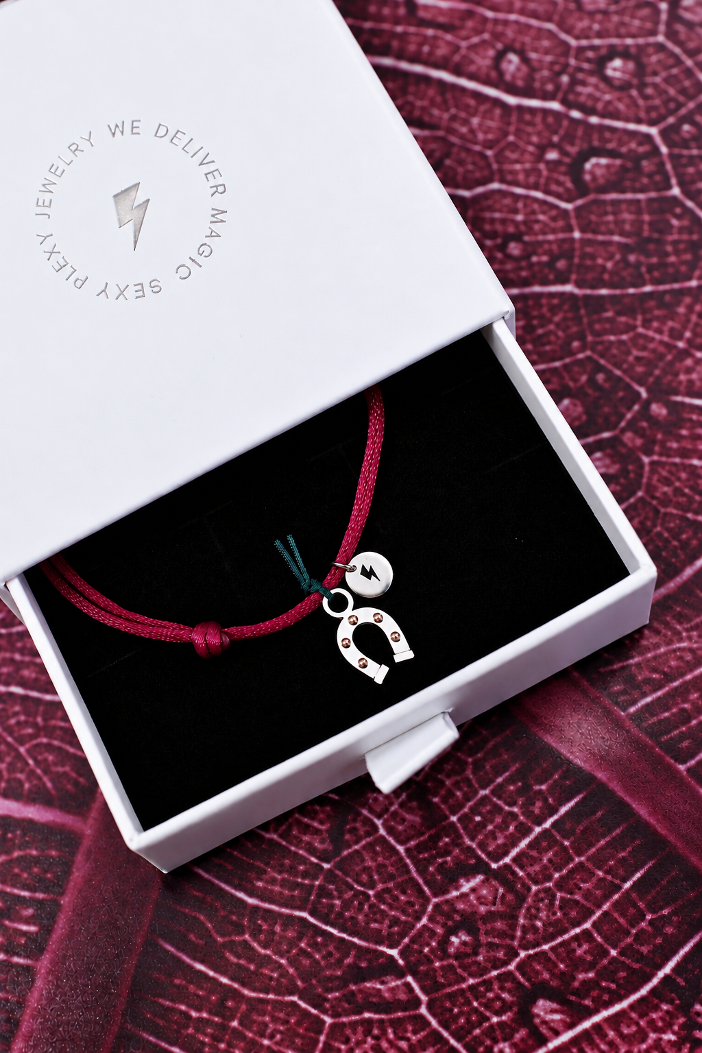 HORSE WHISPERER silk string bracelet / HORSE WHISPERER narukvica trakica