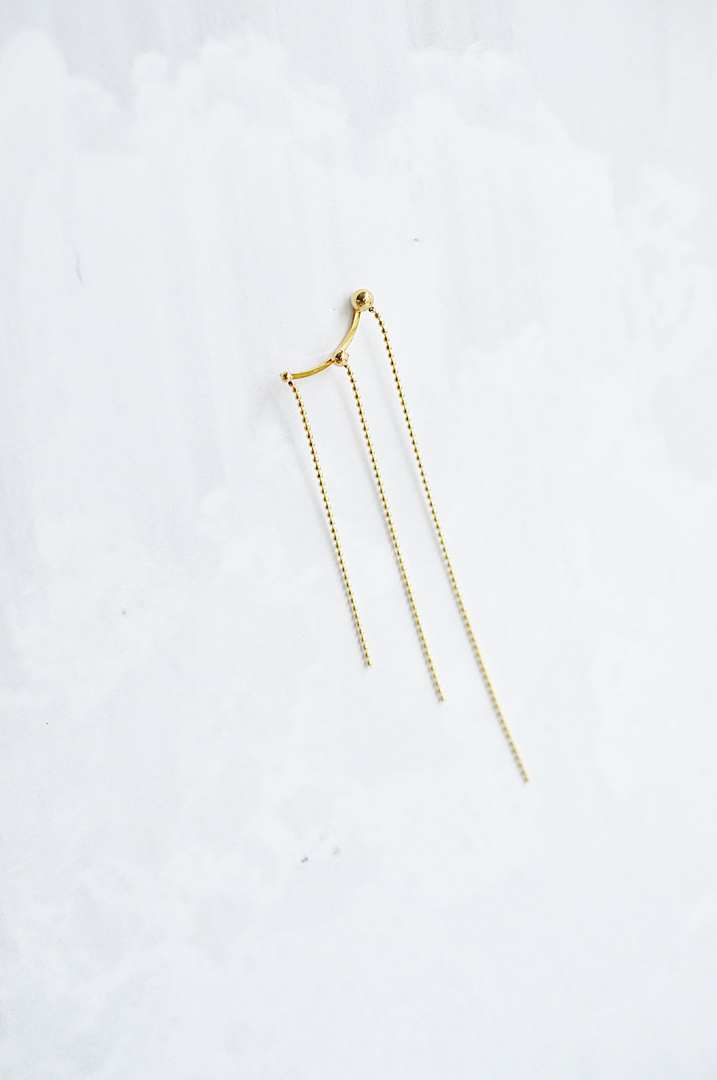 SNOW SHOWER magic earring / SNOW SHOWER magic naušnica