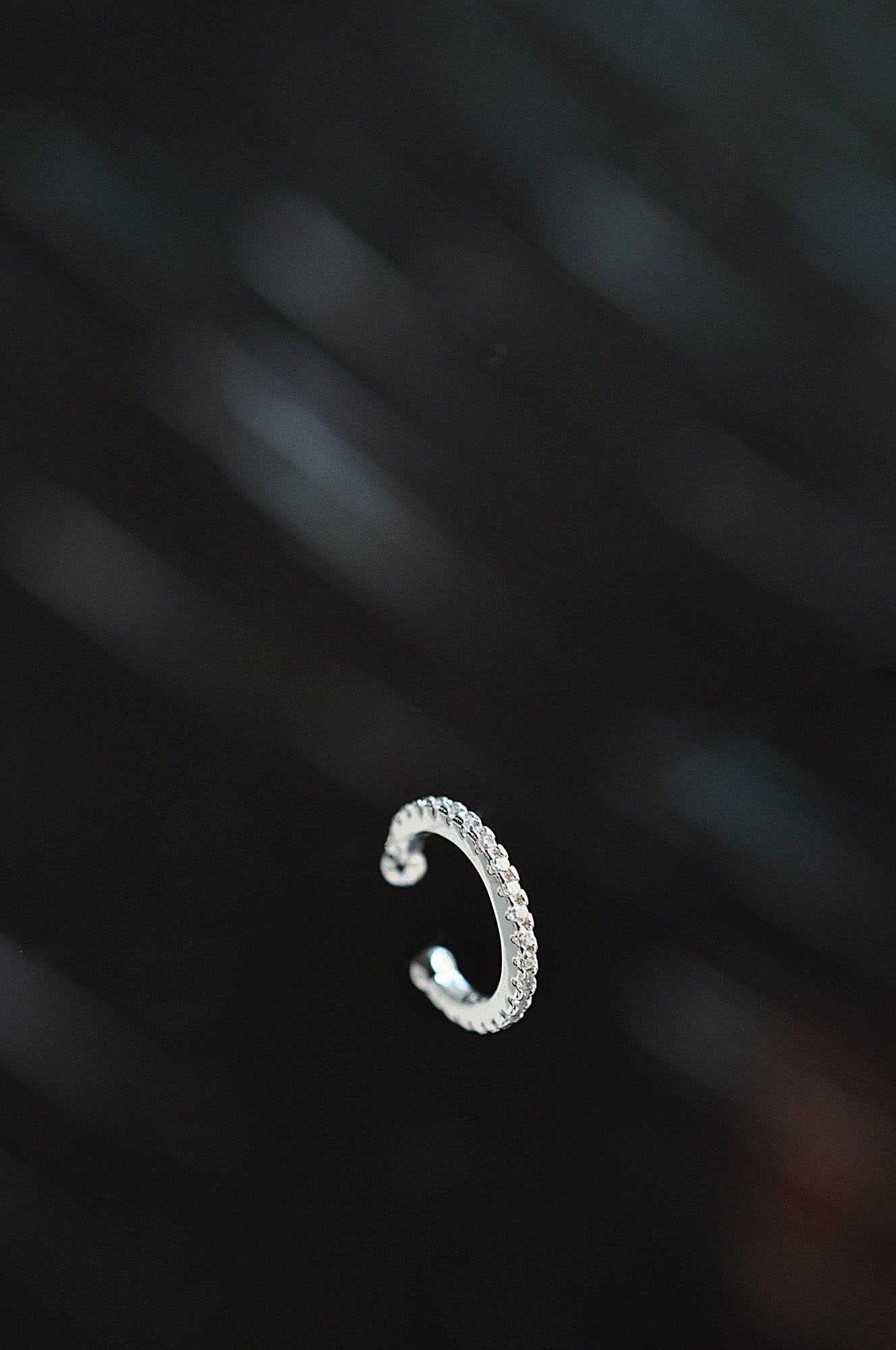 SINGLE SPARKLE Ohrklemme / SINGLE SPARKLE Cuff Naušnica