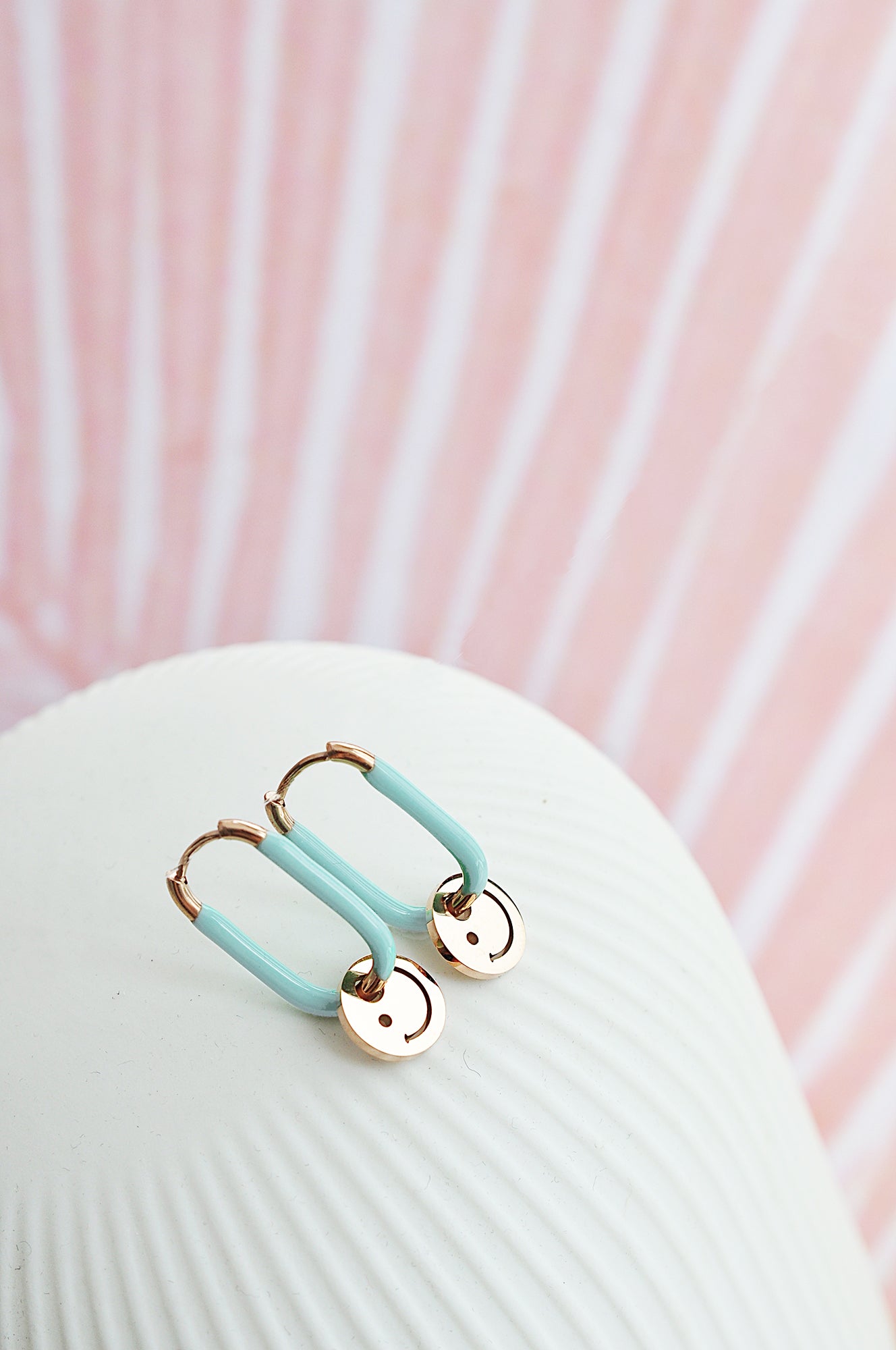 TURQUOISE SMILE oval hoops