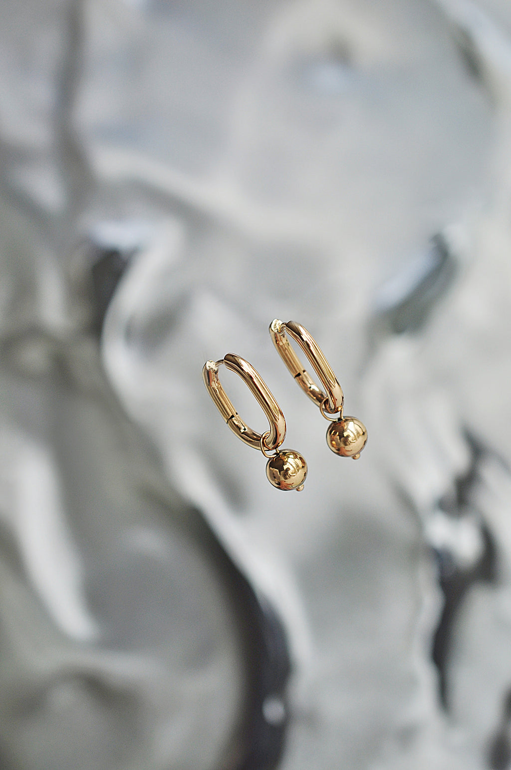 SNOW PEARL ovalni obroči / SNOW PEARL ovalni obroči