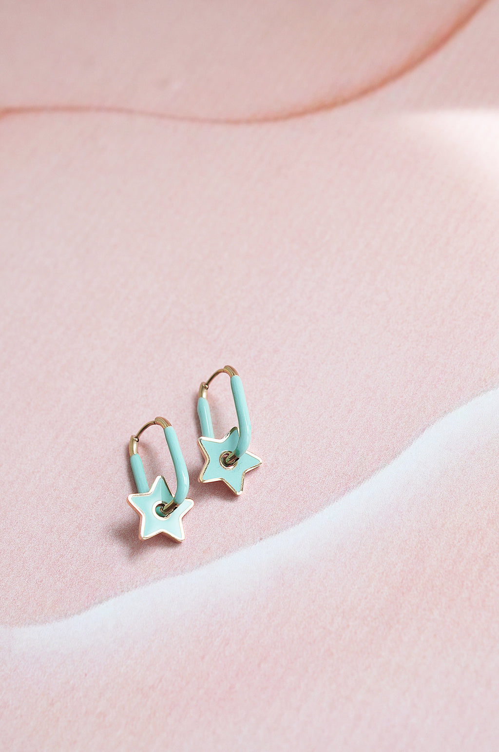 TURQUOISE STAR color oval hoops