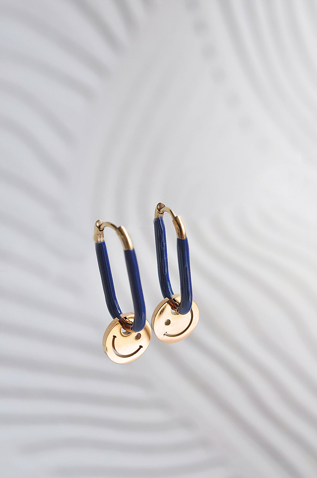 BLUE SMILE oval hoops
