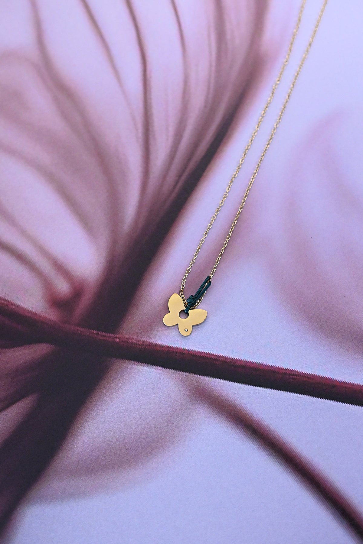 BUTTERFLY single necklace / BUTTERFLY jednostruka ogrlica
