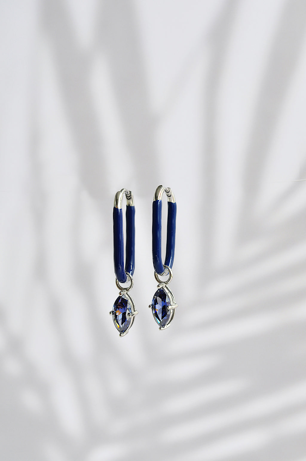 BLUE ROCK oval hoops