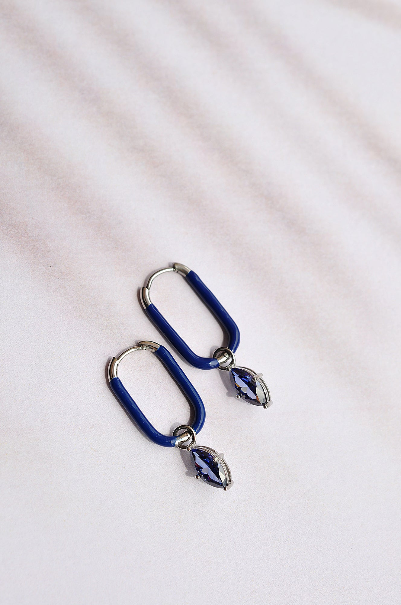 BLUE ROCK oval hoops