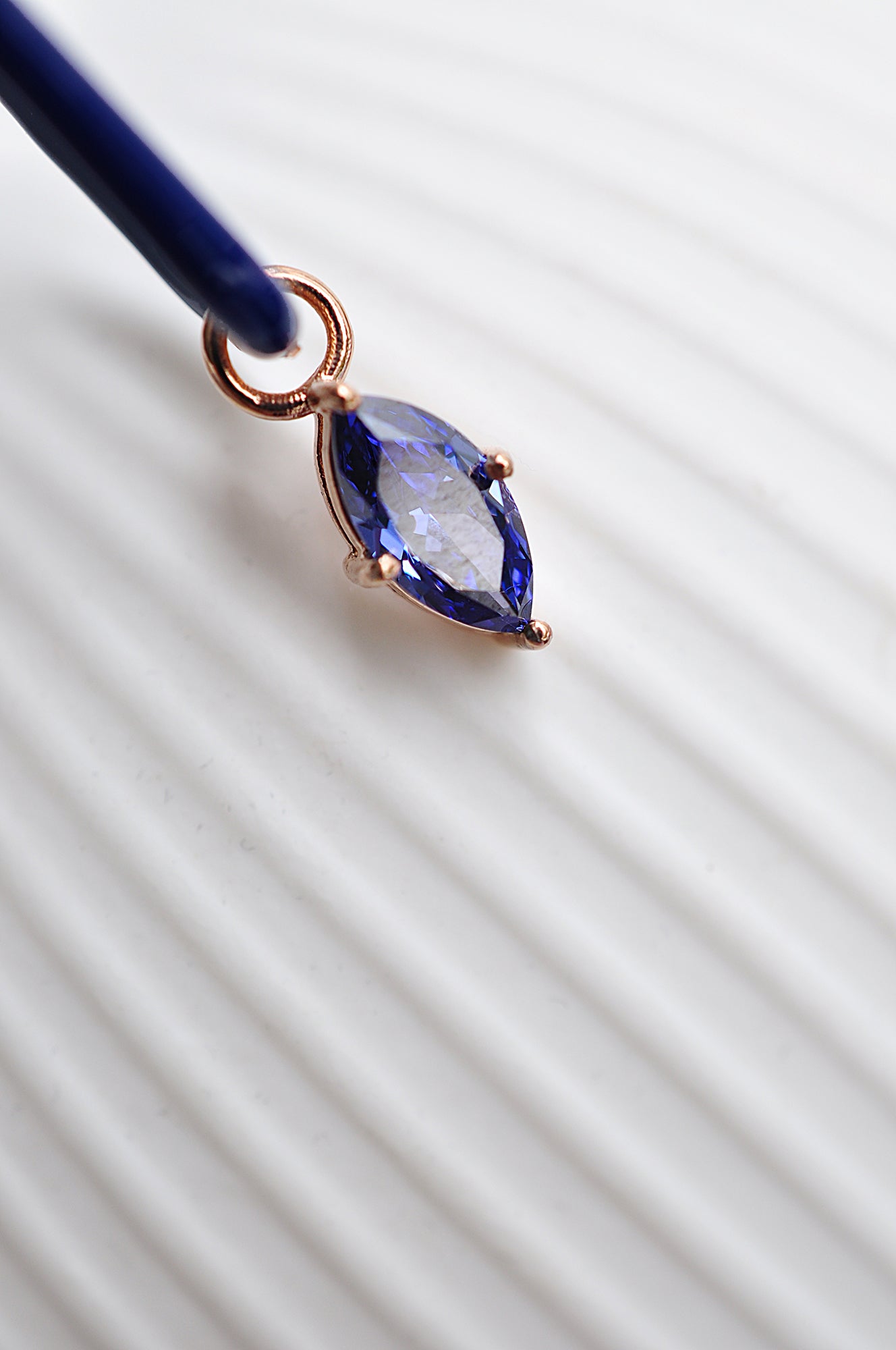 BLUE ROCK oval hoops