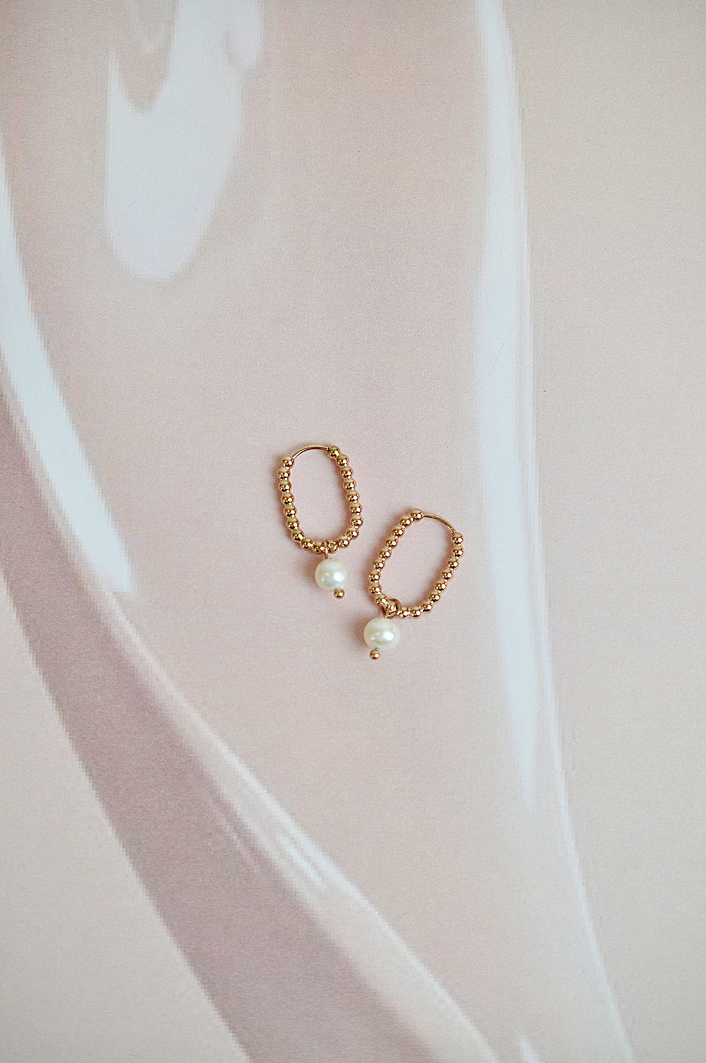 PEARL oval dot hoops / PEARL dot ovalni ringovi