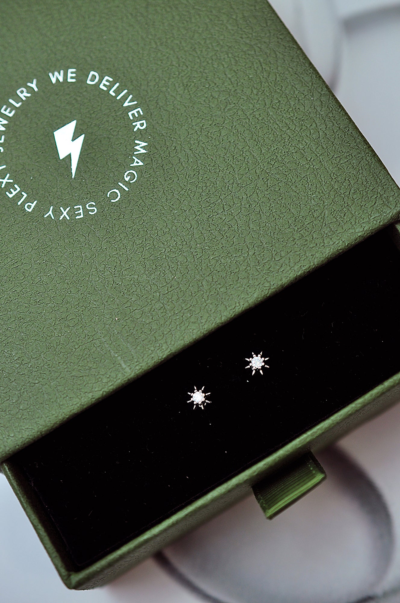 STAR piercing earrings / STAR piercing naušnice