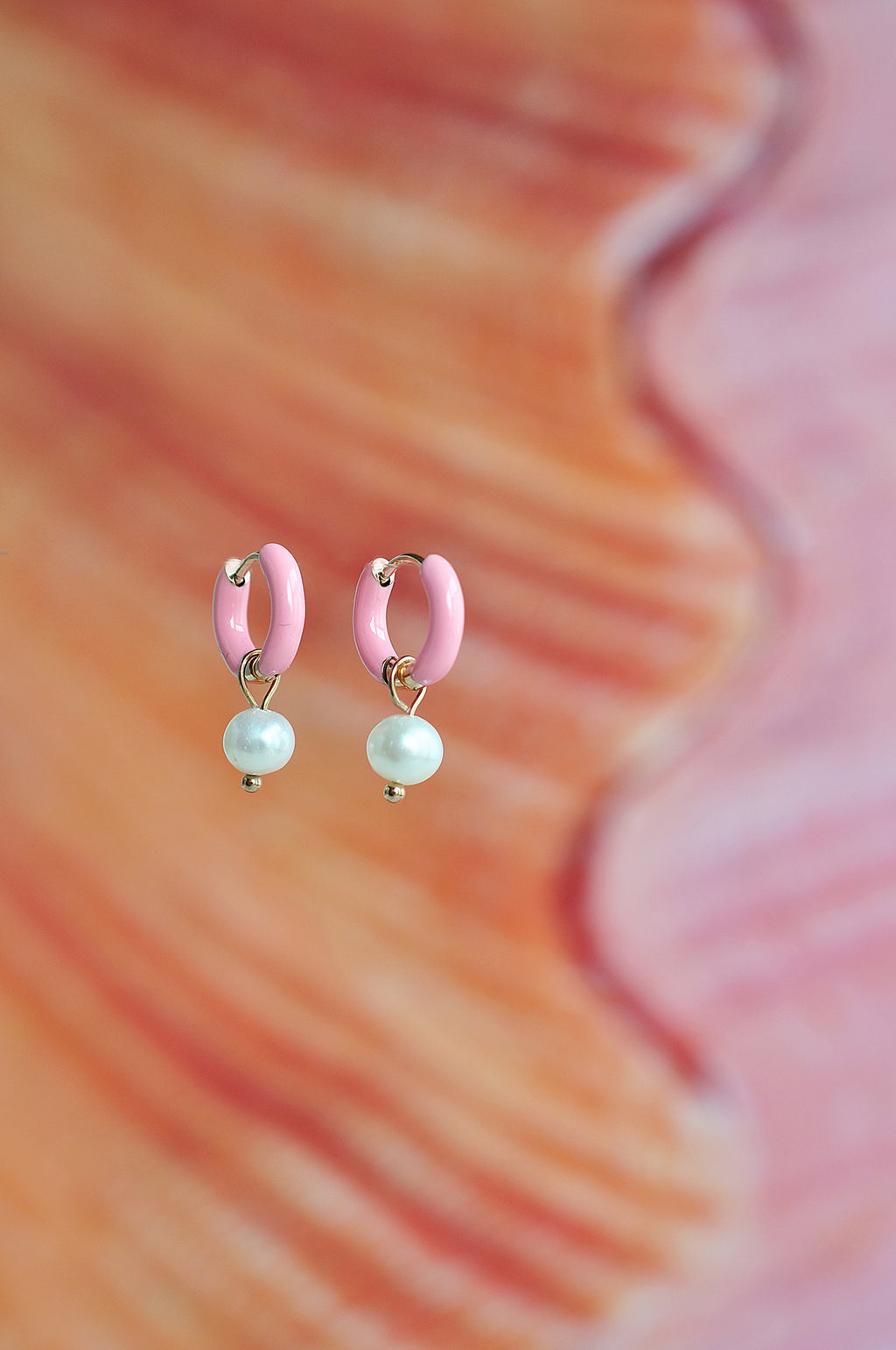 COSMOPOLITAN PEARL mini hoop / COSMOPOLITAN PEARL mini ringovi