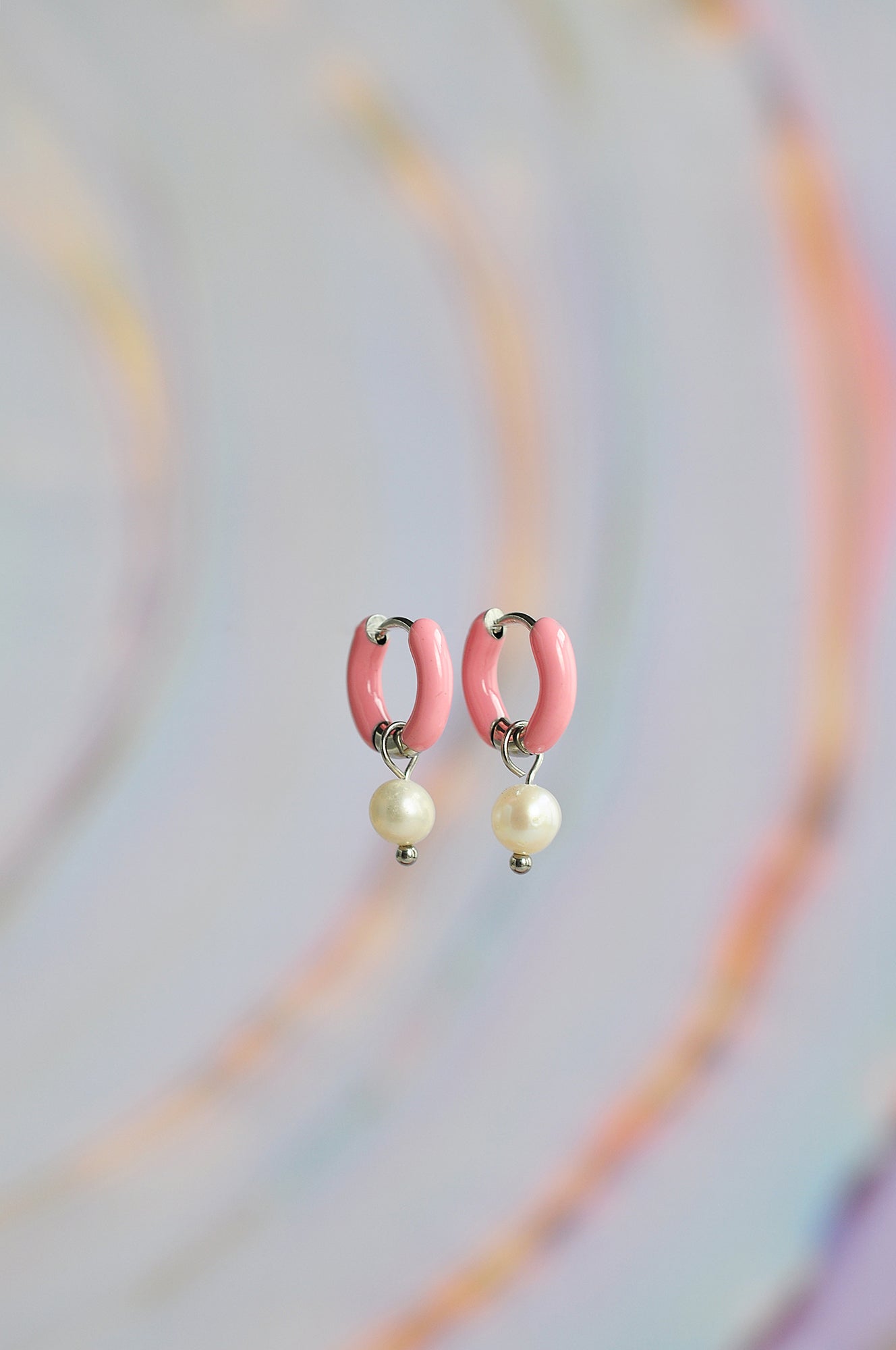 COSMOPOLITAN PEARL mini hoop / COSMOPOLITAN PEARL mini ringovi