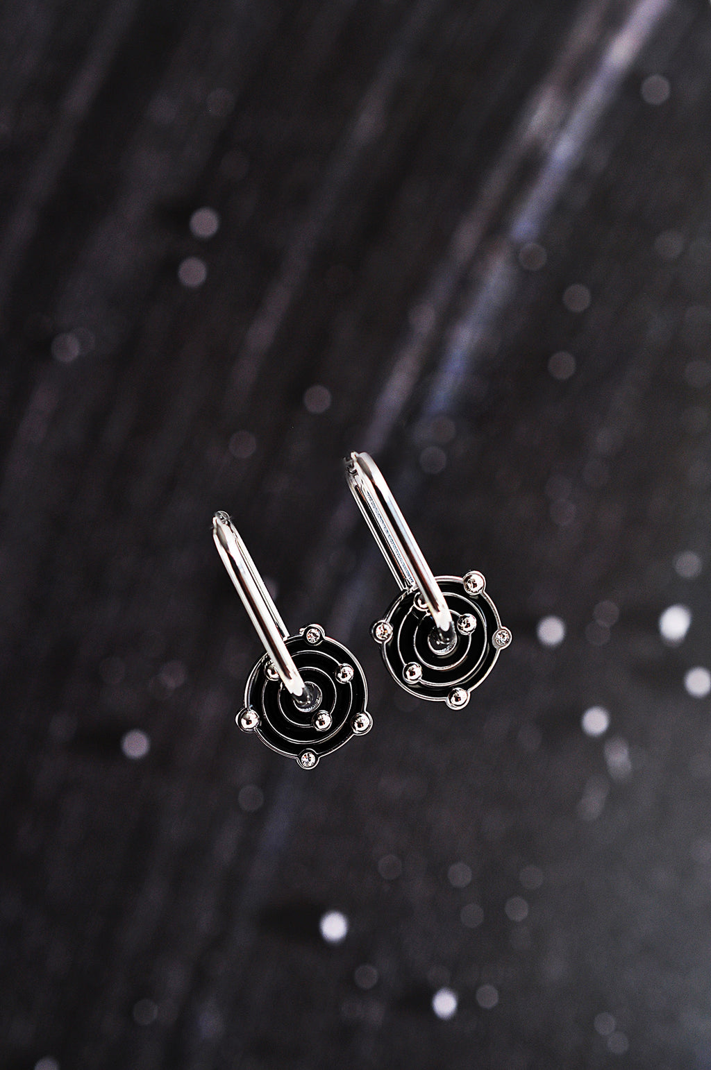 OUT OF SPACE oval hoops / OUT OF SPACE ovalni ringovi