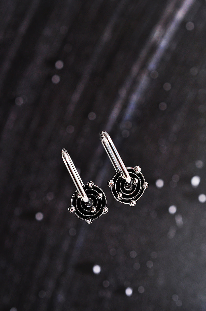 OUT OF SPACE oval hoops / OUT OF SPACE ovalni ringovi