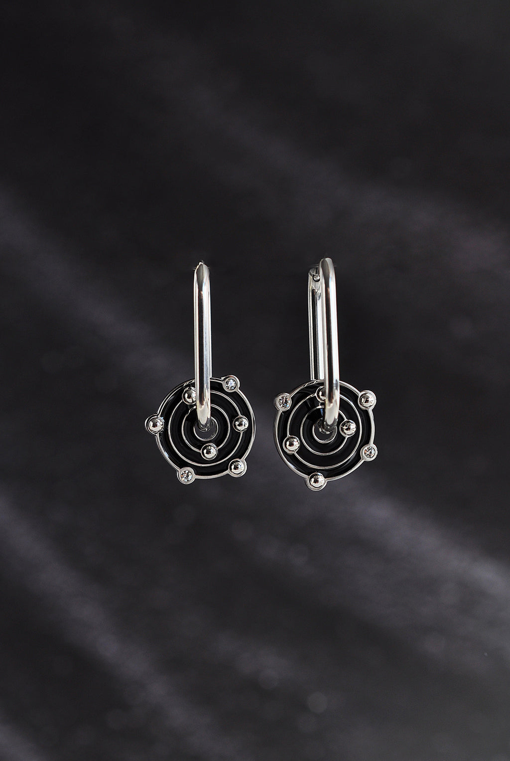 OUT OF SPACE oval hoops / OUT OF SPACE ovalni ringovi