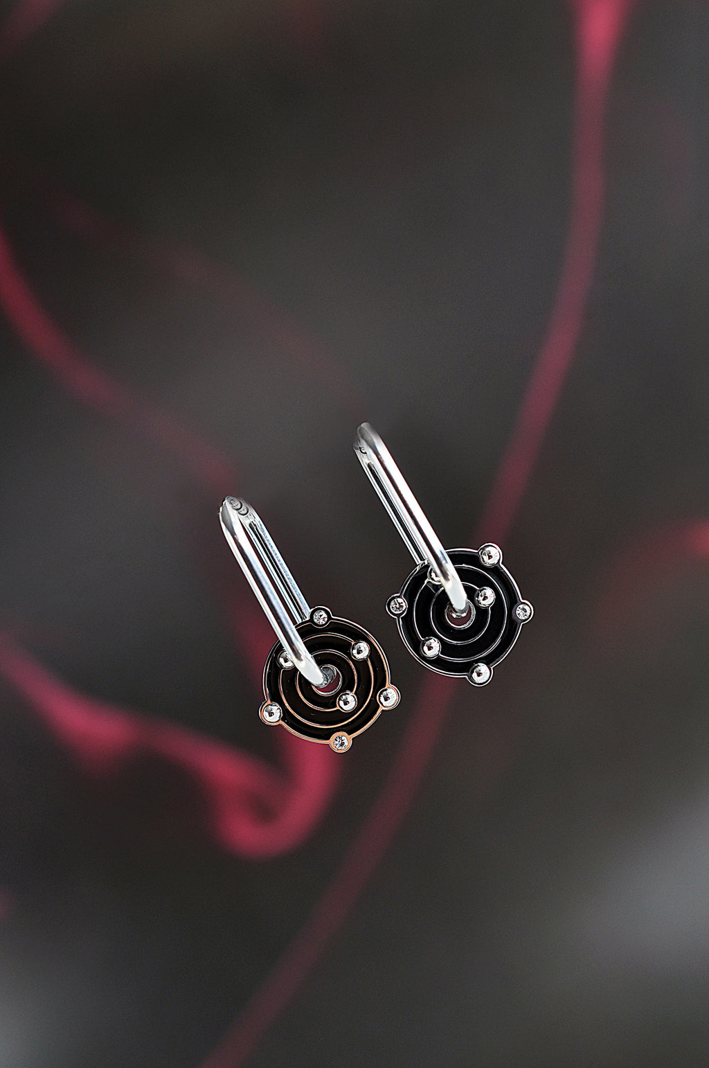 OUT OF SPACE oval hoops / OUT OF SPACE ovalni ringovi