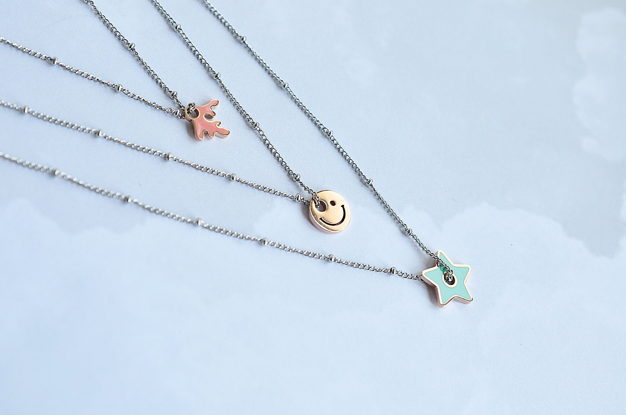 HAPPY PEOPLE triple necklace