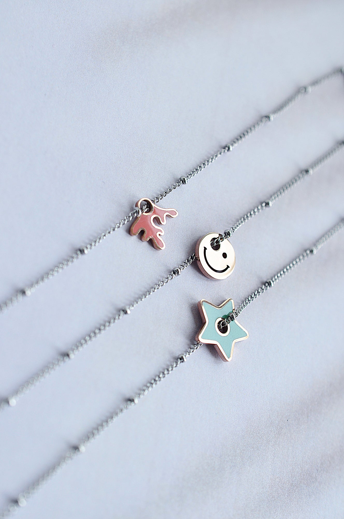 HAPPY PEOPLE triple necklace