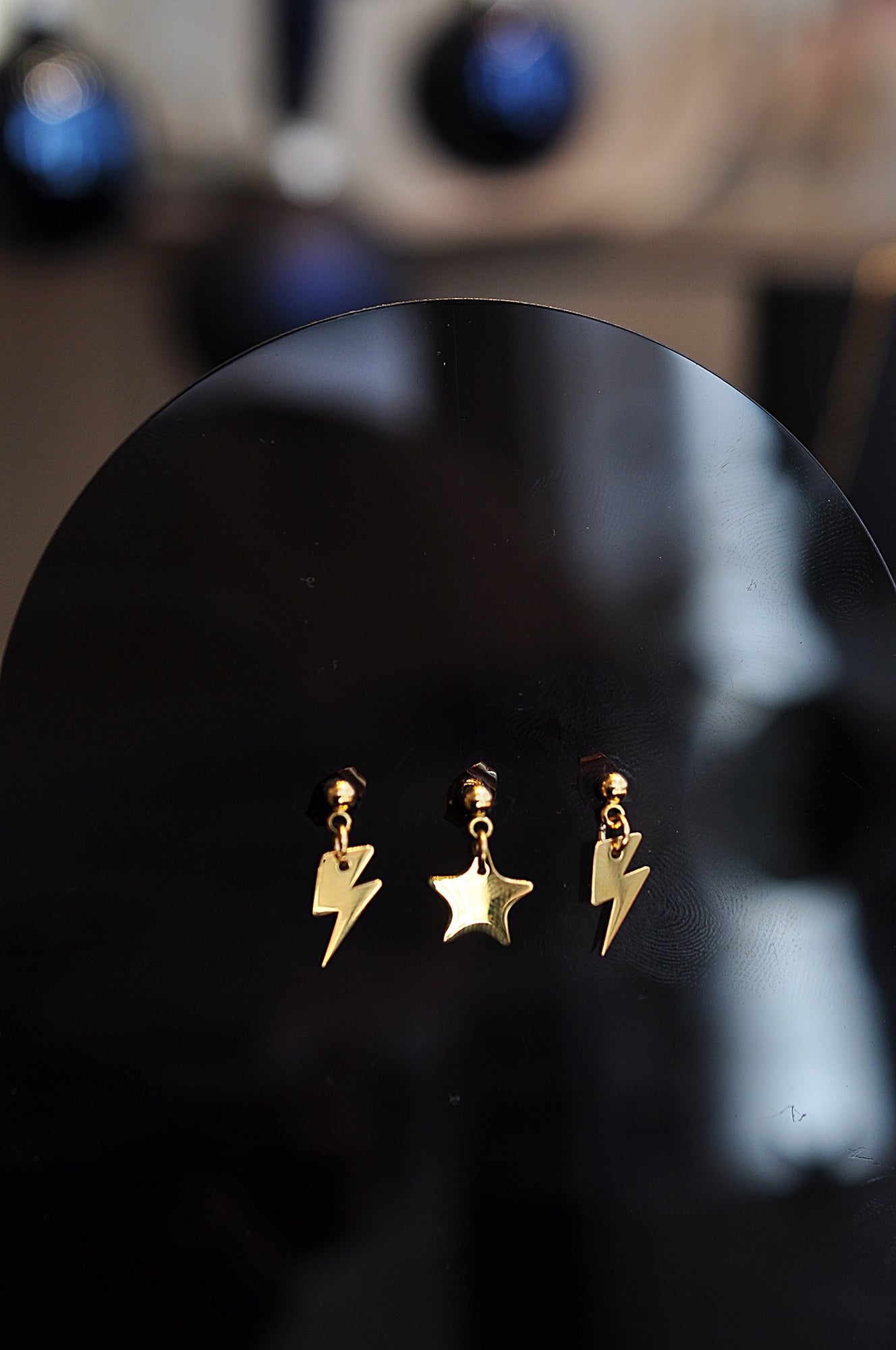 MOONCHILD Dot earring