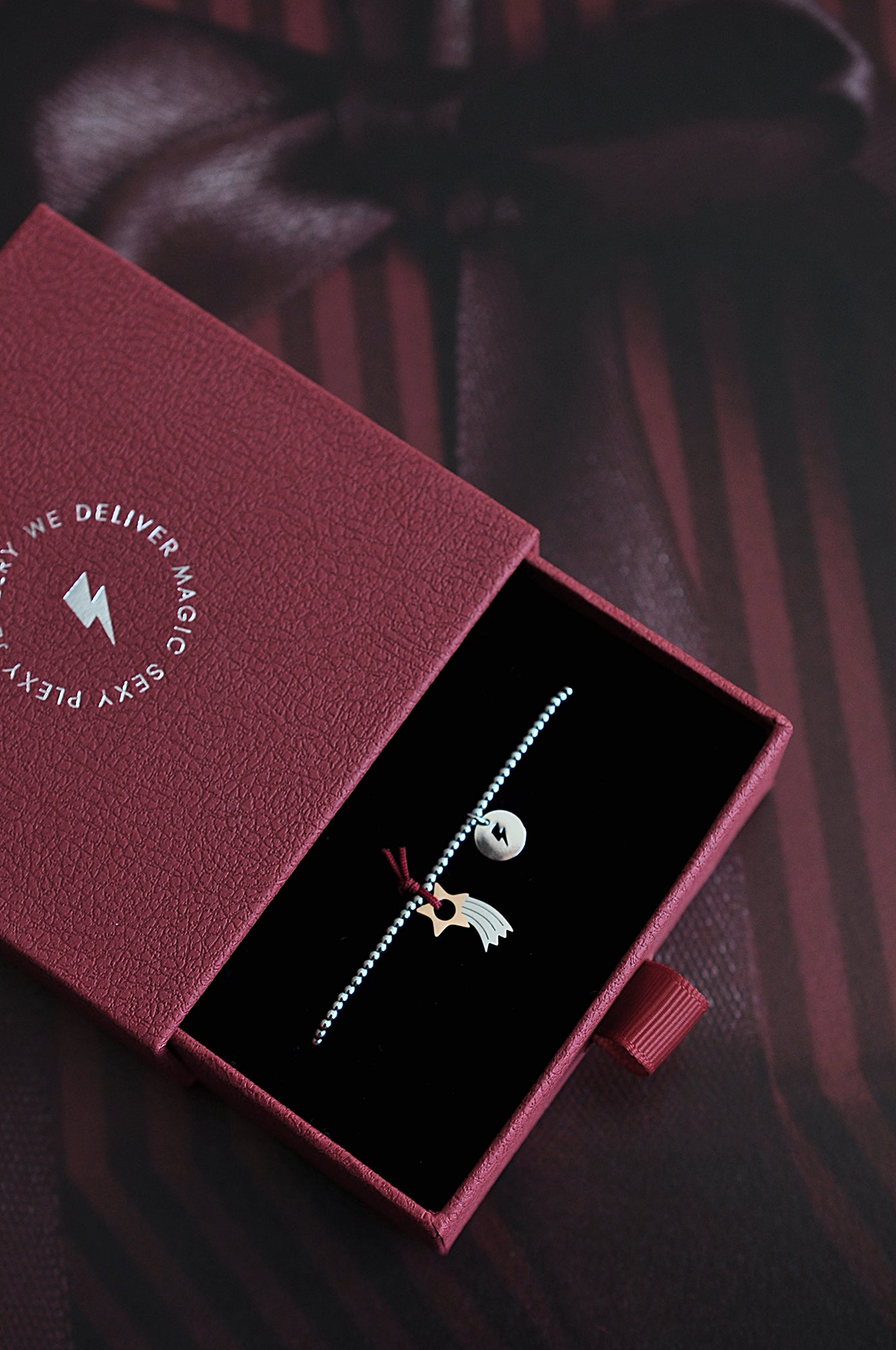 SHOOTING STAR dot bead bracelet / SHOOTING STAR točkasta narukvica