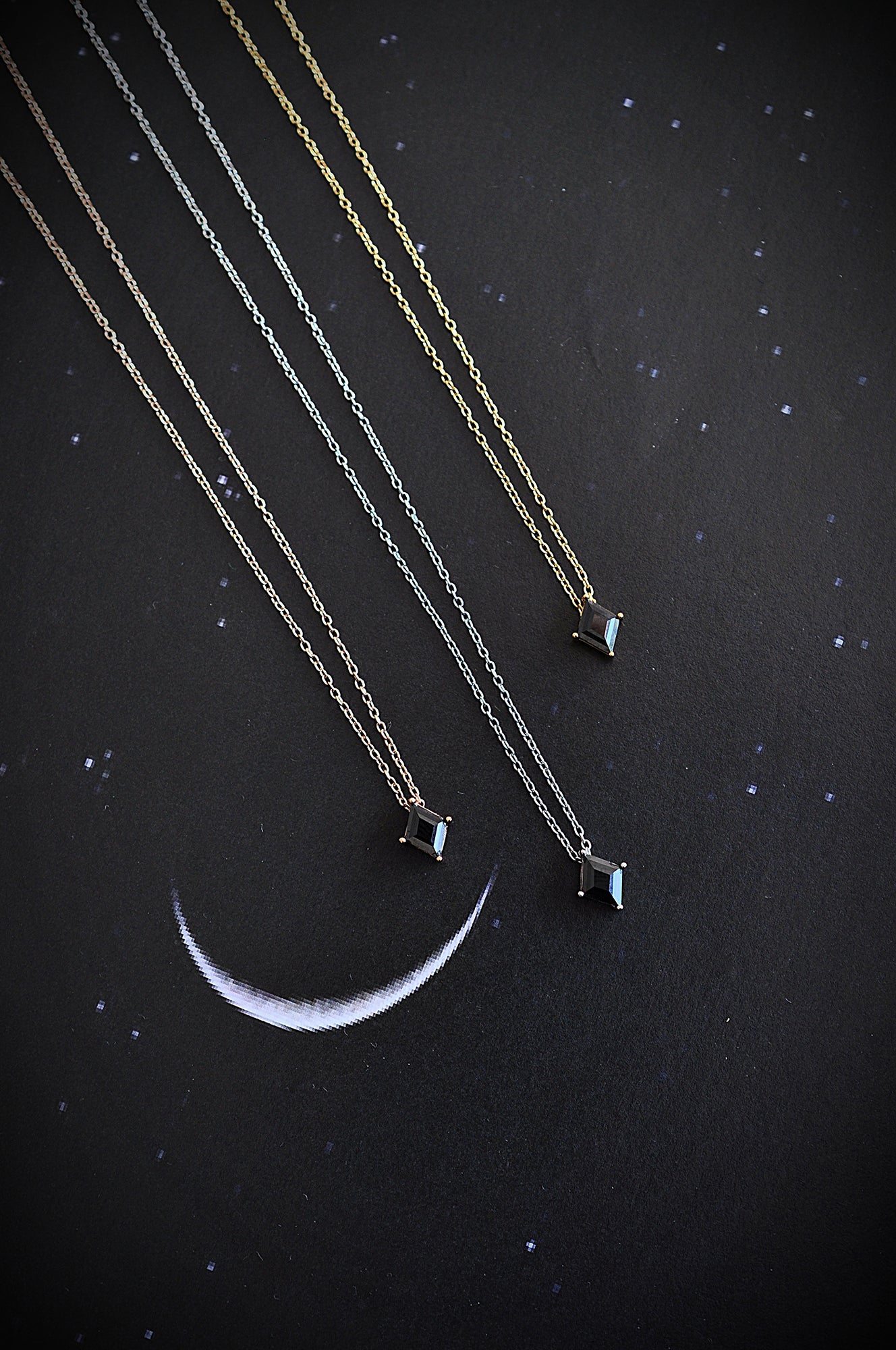 BLACK ROCK single necklace / BLACK ROCK jednostruka ogrlica