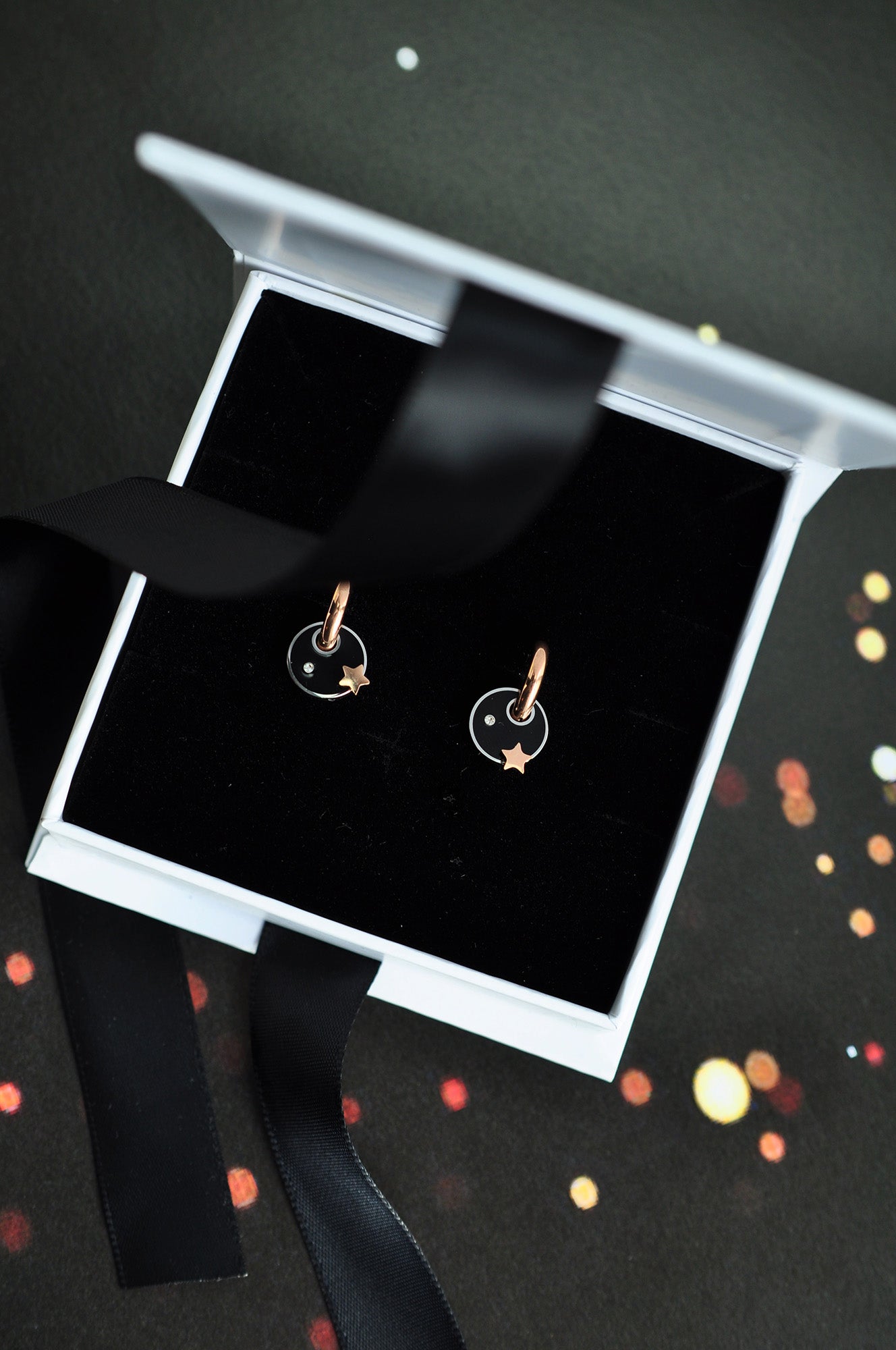 THE GREAT DARK SPOT mini hoops / THE GREAT DARK SPOT mini ringovi