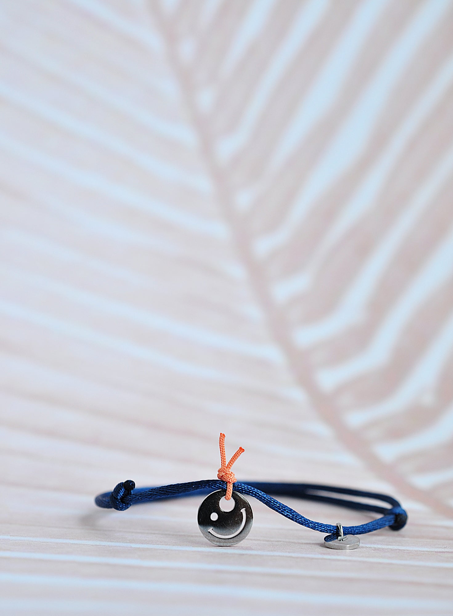HAPPY string bracelet