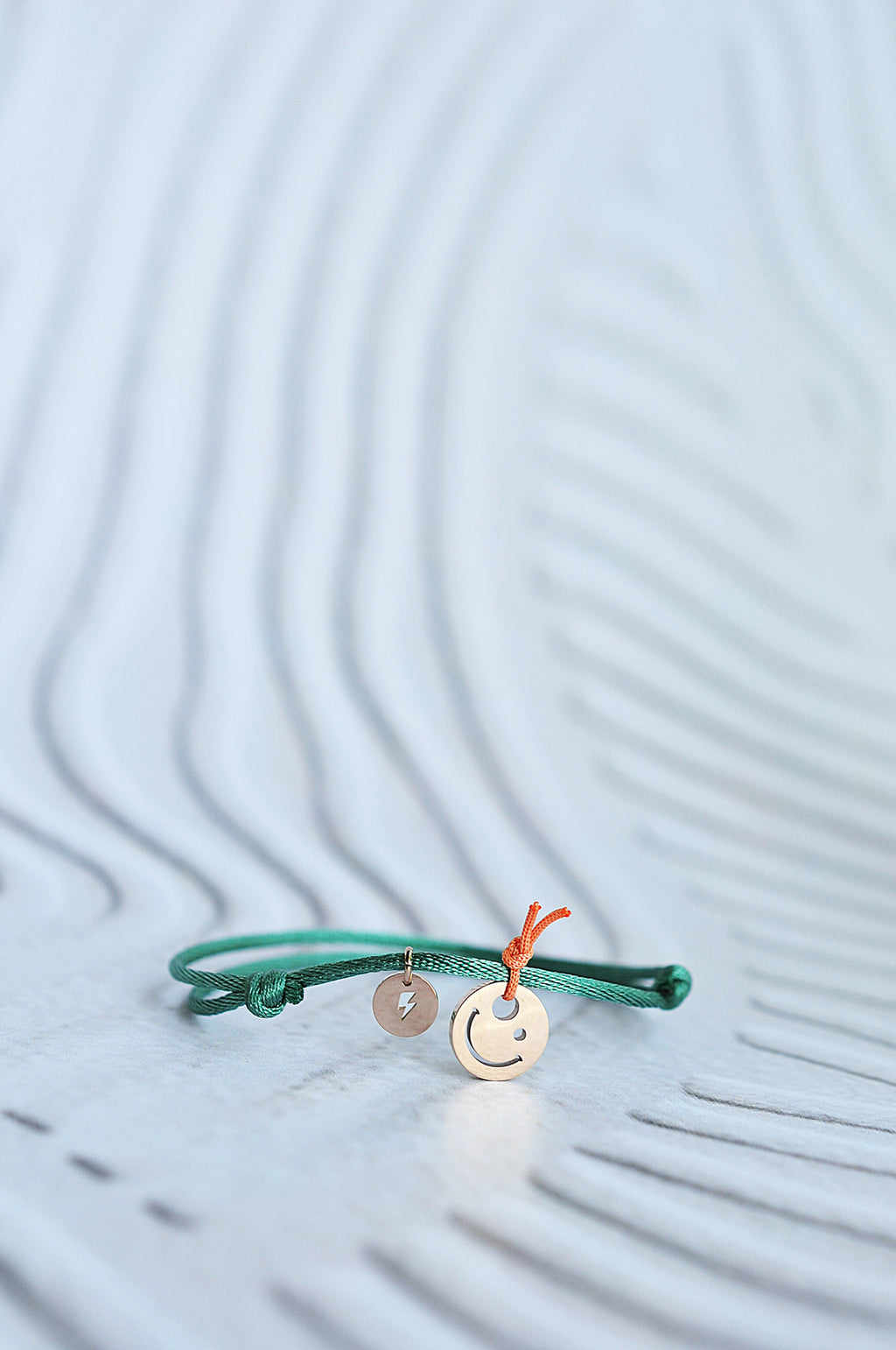 HAPPY string bracelet