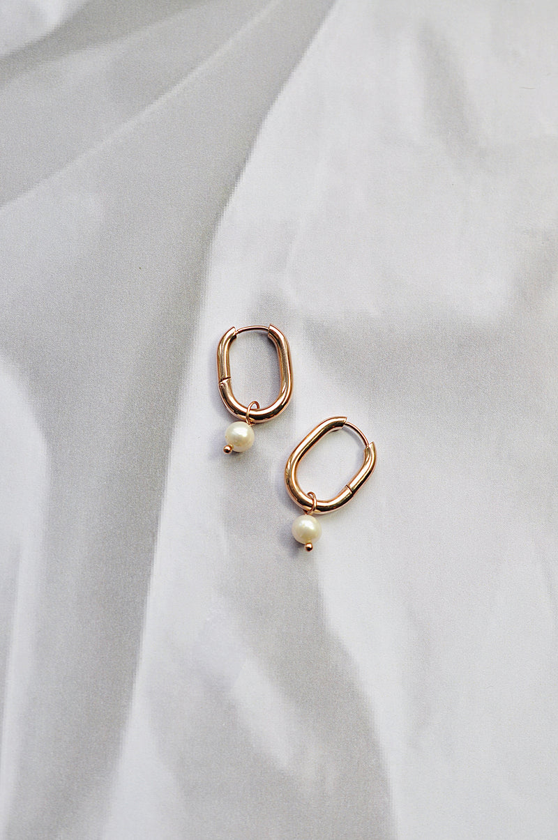 OVAL PEARL hoops / OVALNI RINGOVI biser