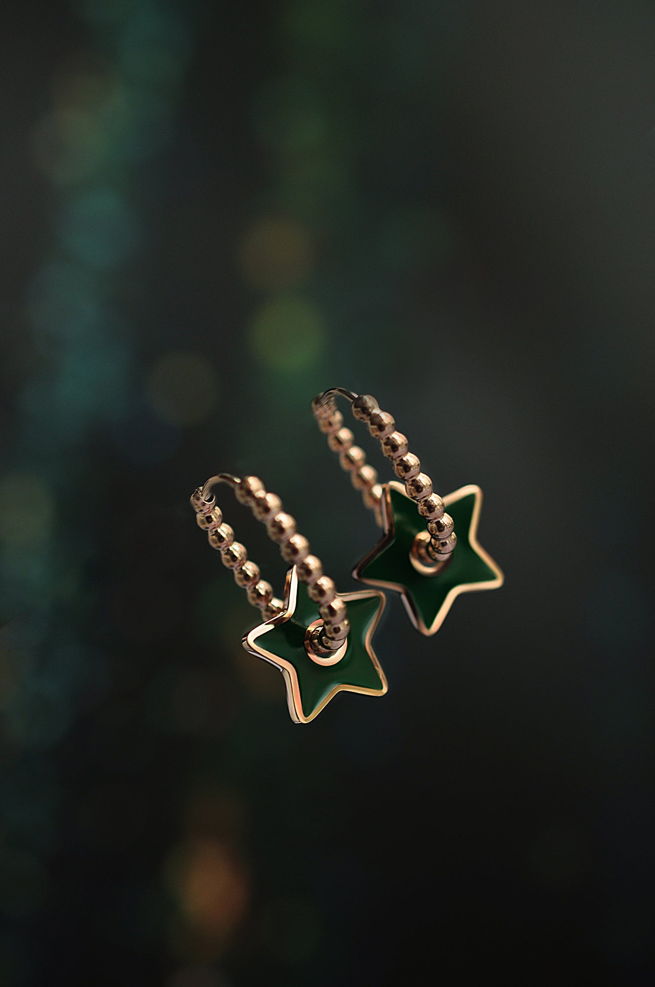 FOG FOREST Tropfenförmige ovale Creolen 