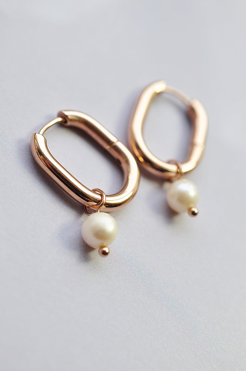 OVAL PEARL hoops / OVALNI RINGOVI biser