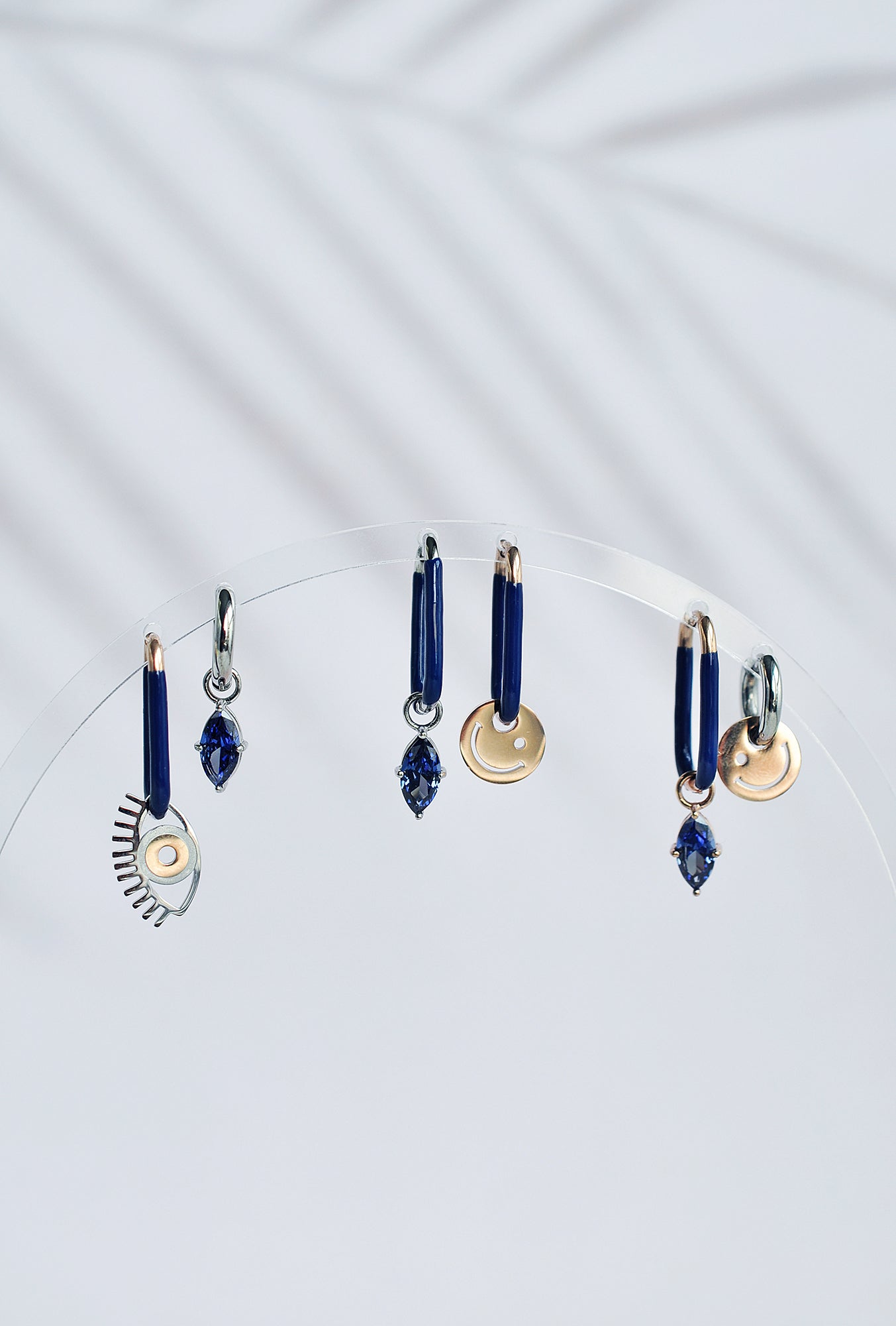 BLUE SMILE oval hoops
