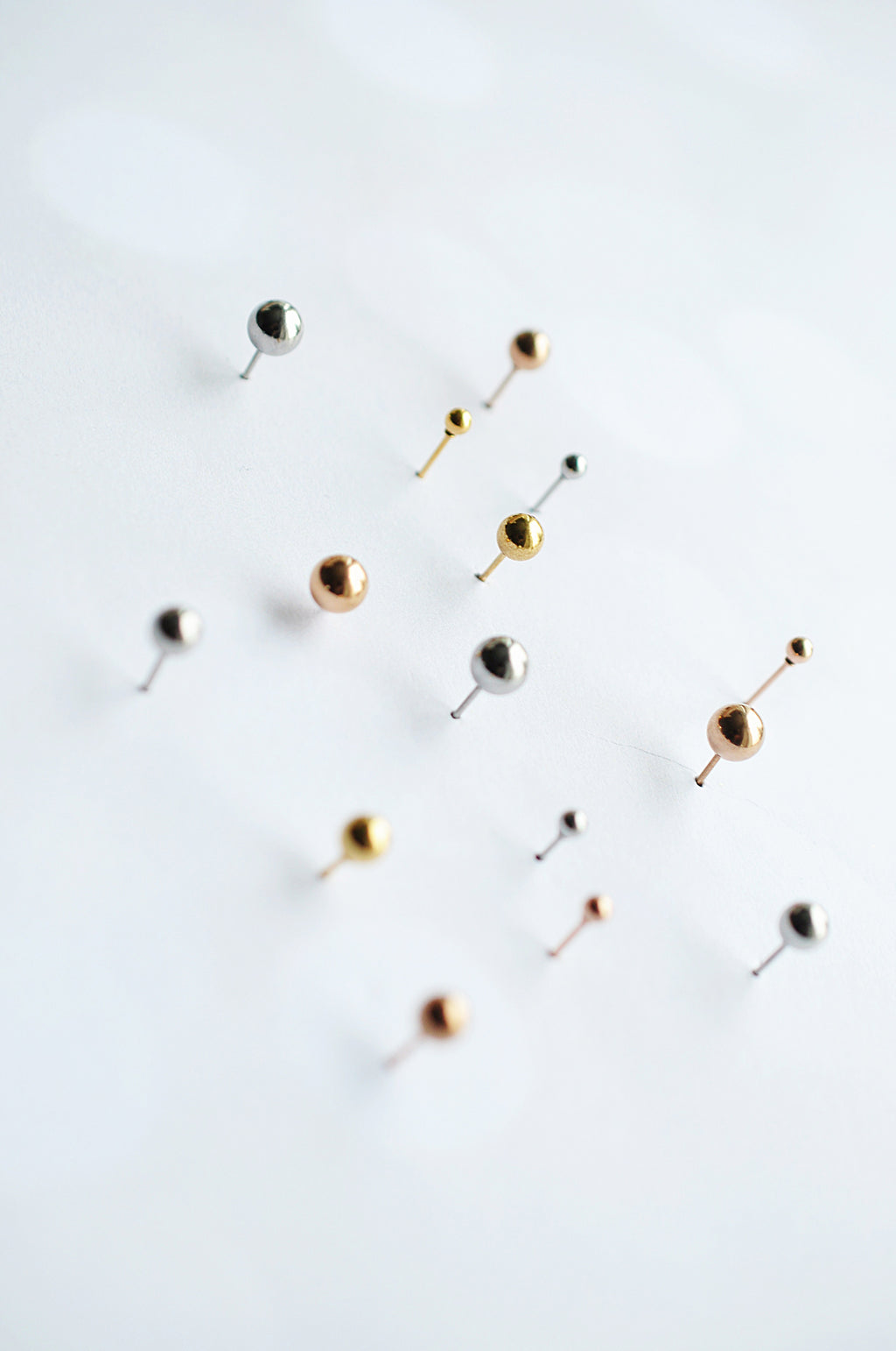 REBELS drop stud earrings / REBELS drop mini naušnice