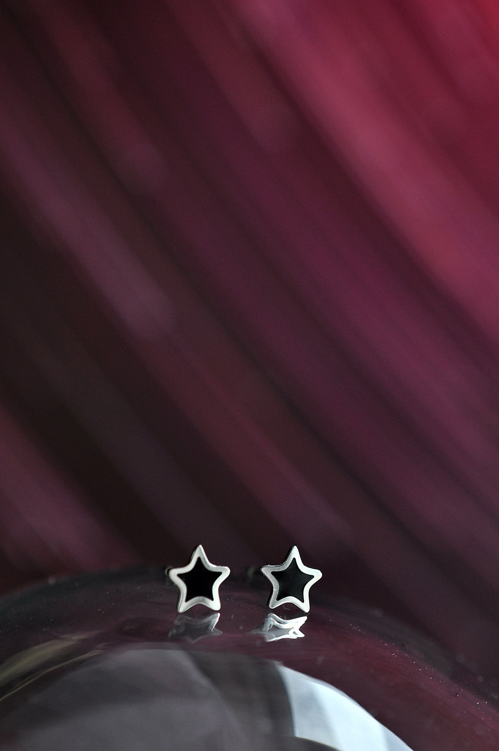 Ohrringe „TINY BLACK STARS“ / Ohrringe „TINY BLACK STARS“