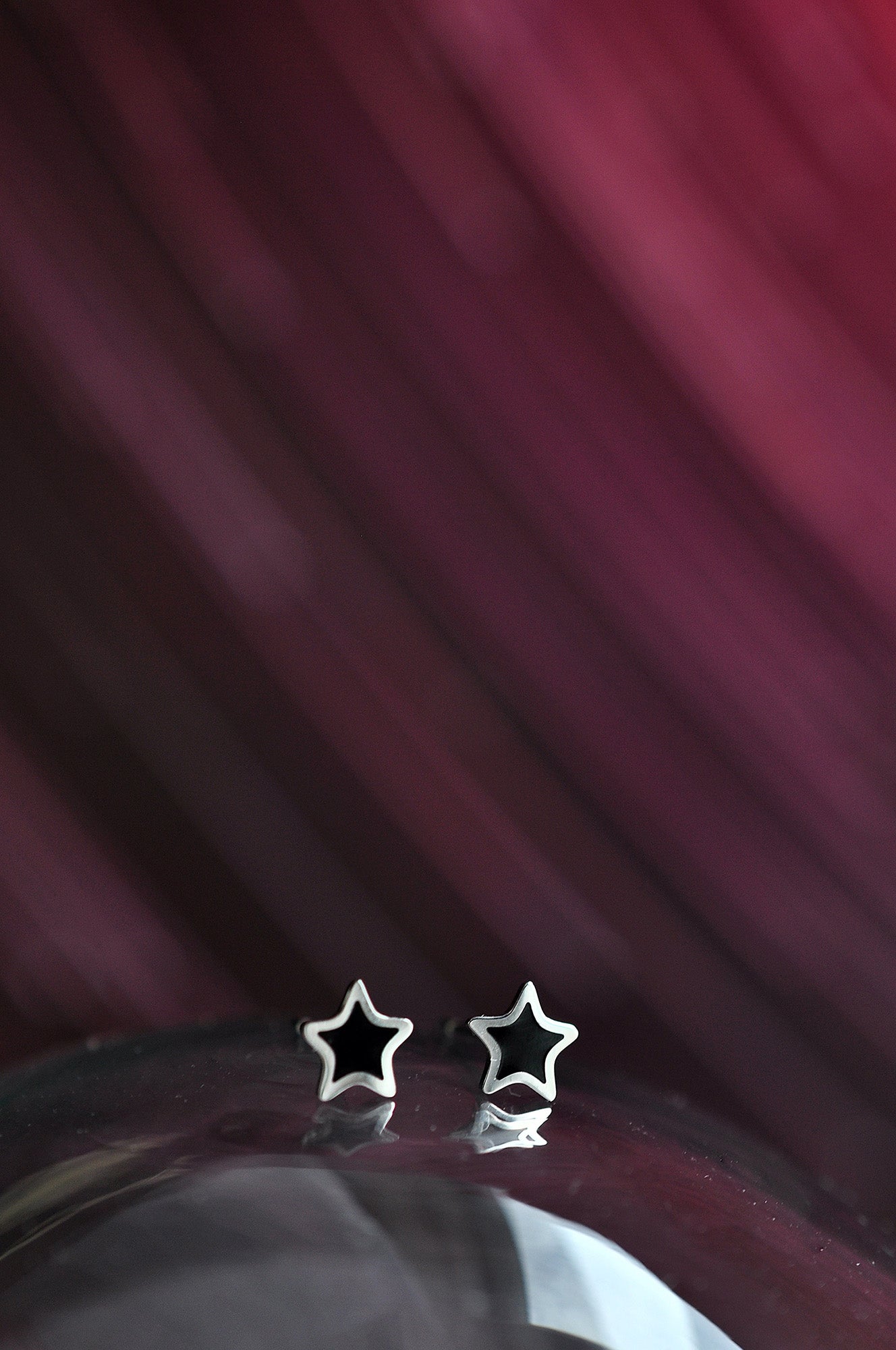 Ohrringe „TINY BLACK STARS“ / Ohrringe „TINY BLACK STARS“