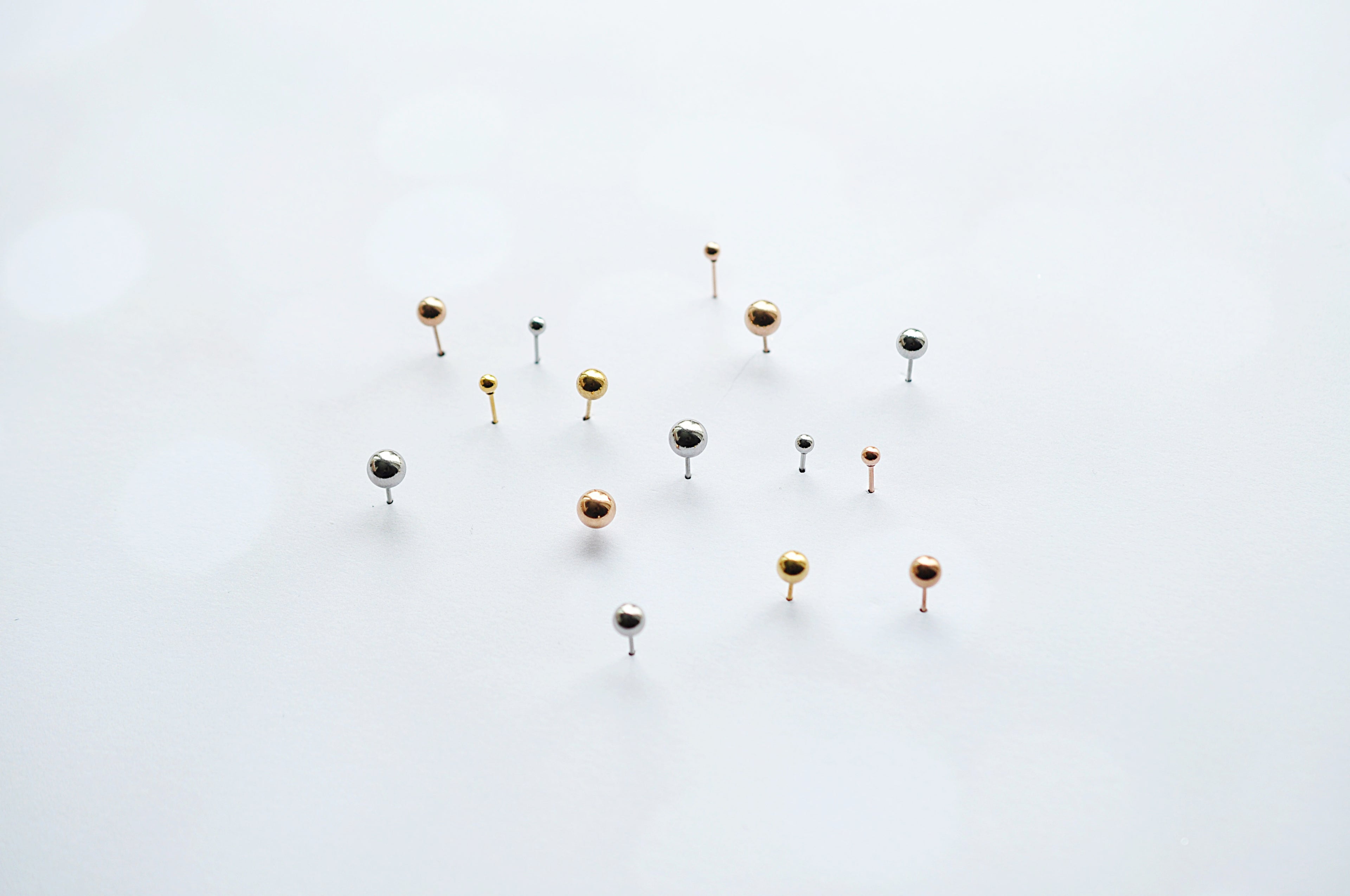 REBELS drop stud earrings / REBELS drop mini naušnice