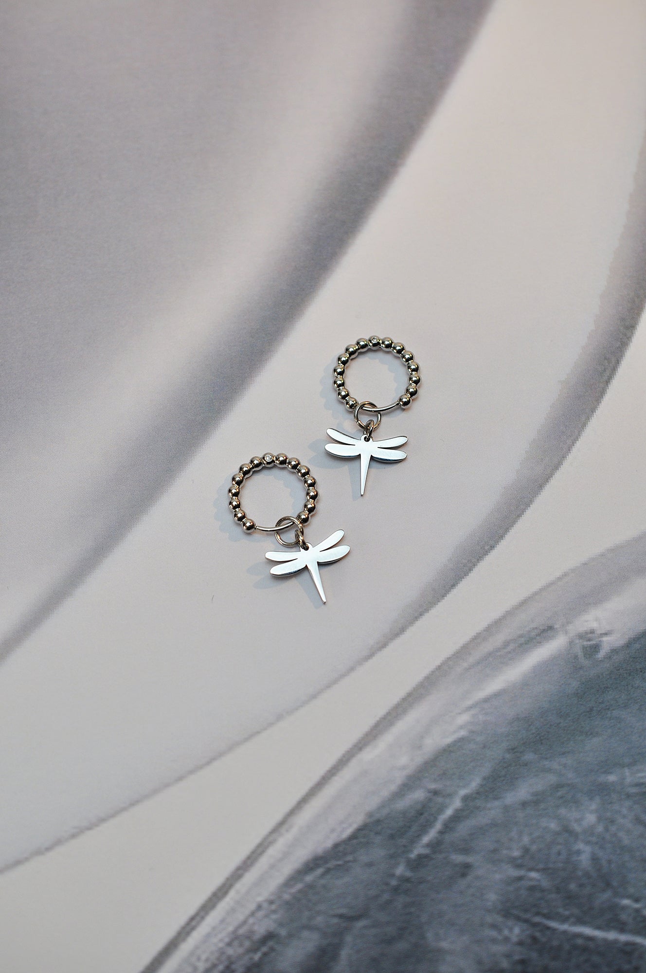 DRAGONFLY dot classic hoops / DRAGONFLY dot klasični ringovi