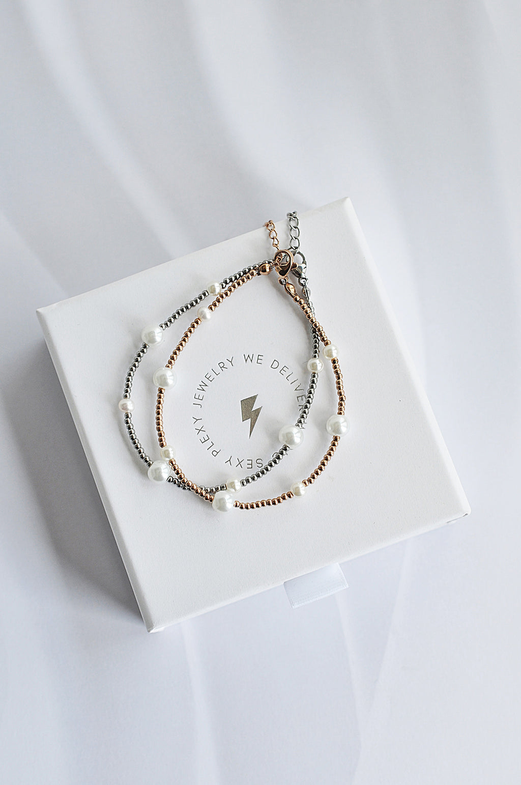 PEARL FRAGMENTS bracelet / PEARL FRAGMENTS narukvica