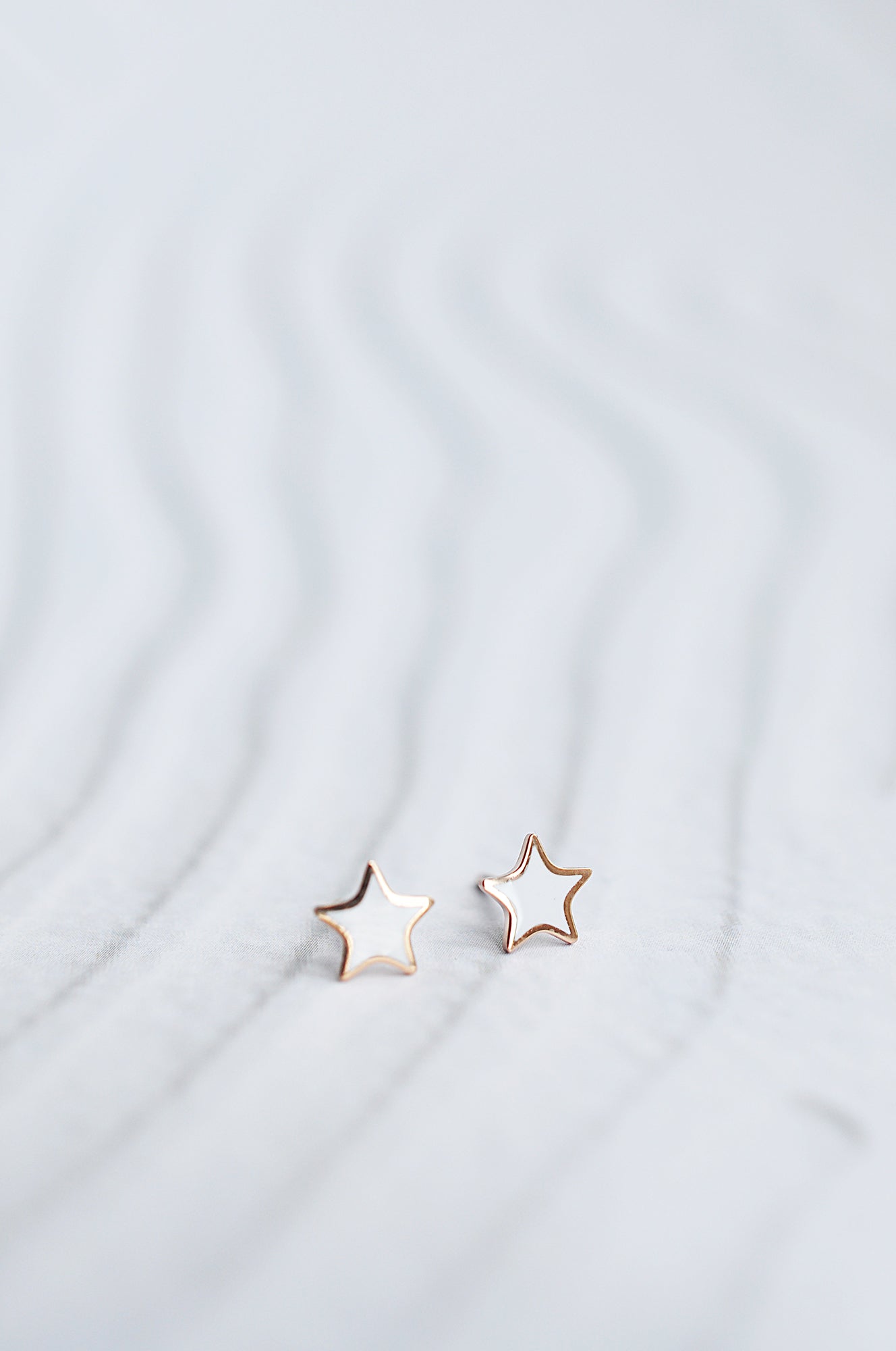 WHITE CLOUDS stud earrings / WHITE CLOUDS stud naušnice