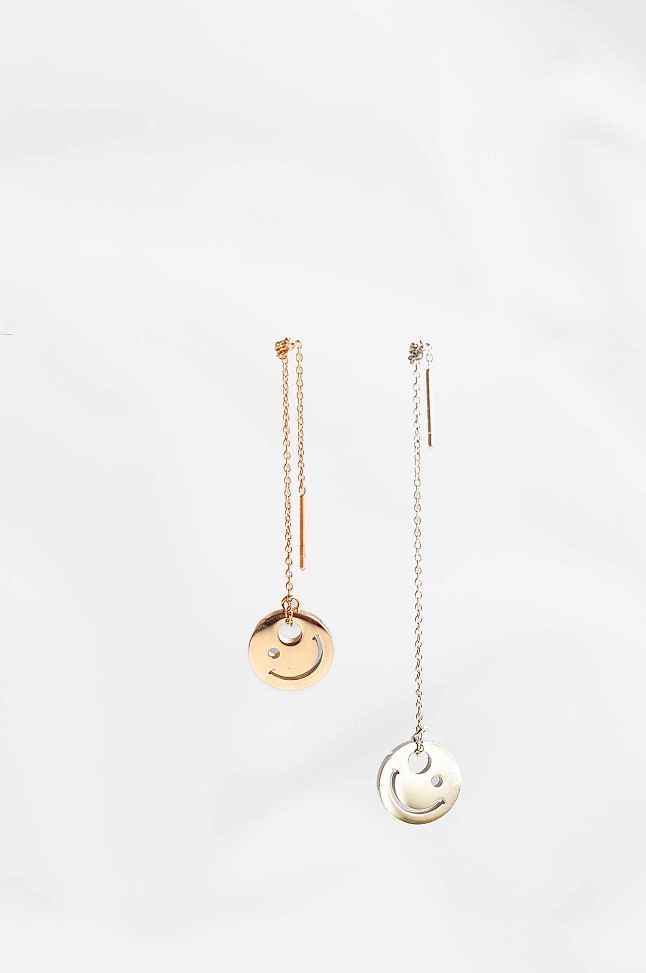 HAPPY chain earrings / HAPPY naušnice lančić