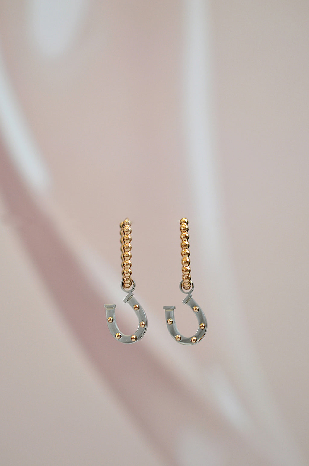 HORSE WHISPERER drop oval hoops