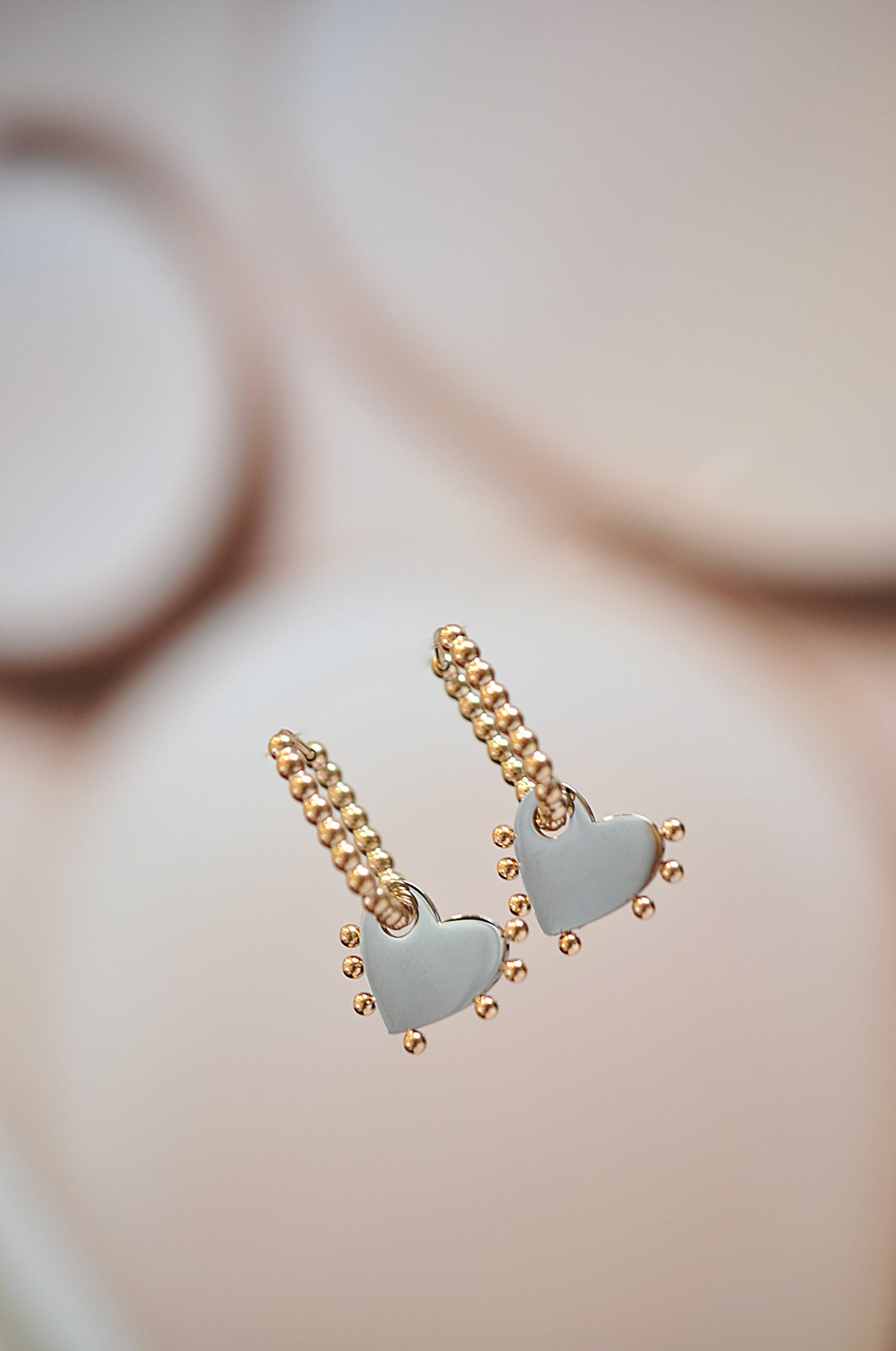 FUNKY LOVERS drop oval hoops