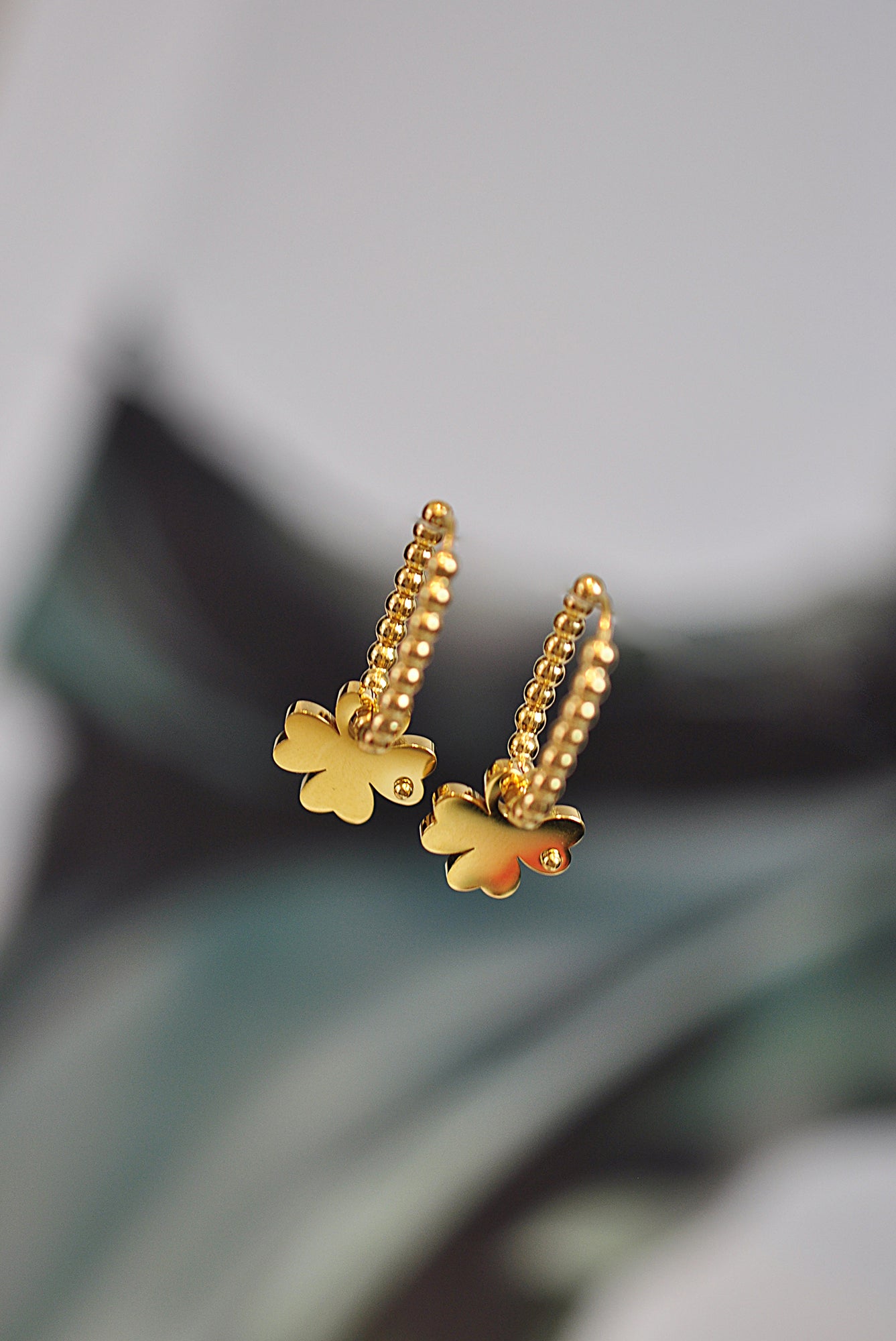 LUCKY BASTARD drop oval hoops